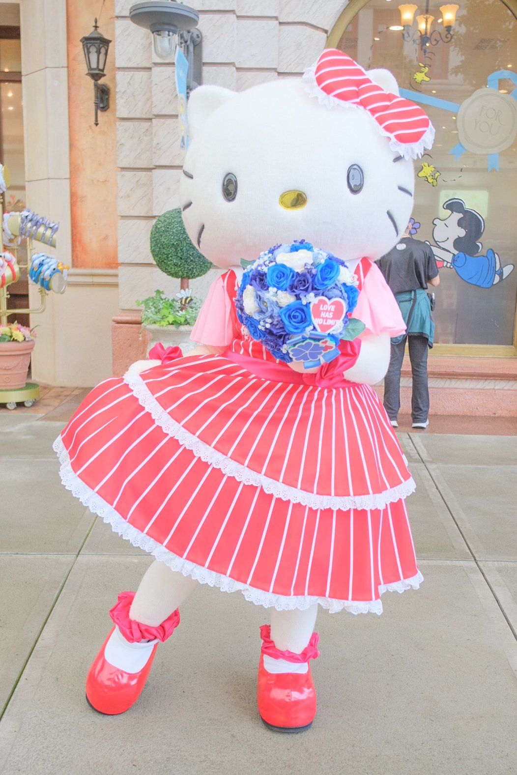 ショー狂い女の初ひとりユニバ｜みょん