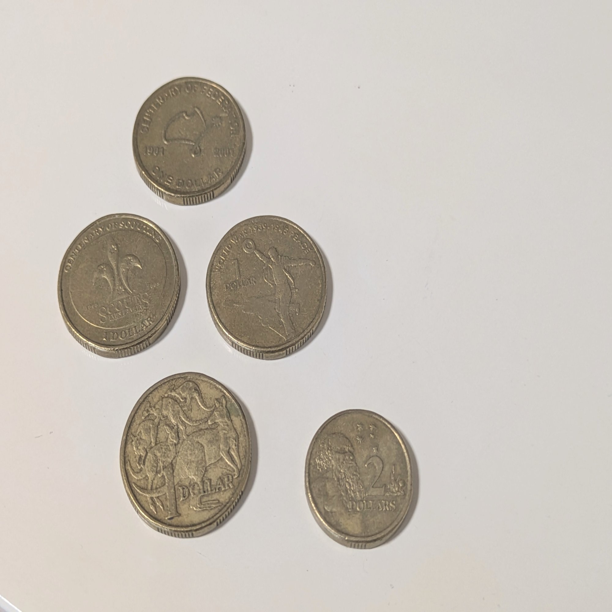 家にあった、外国の記念硬貨たち🪙｜なか : 飽き性さんの日常