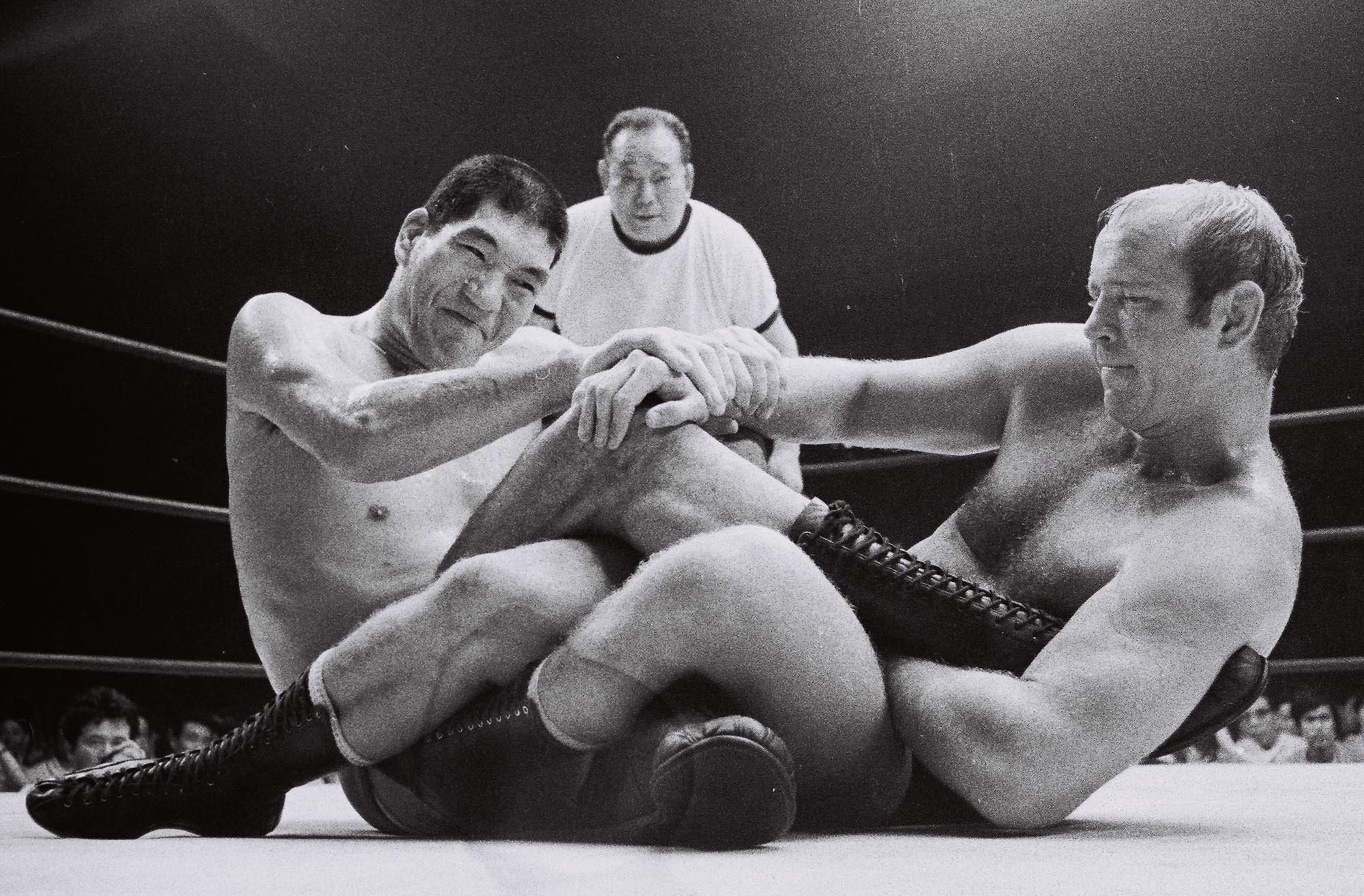■貴重・激レア■現代プロレステクニック■1981年発行■新日本プロレス・山本小鉄 Amazon.co.jp: 貴重激レア現代プロレステクニック1981年発行新