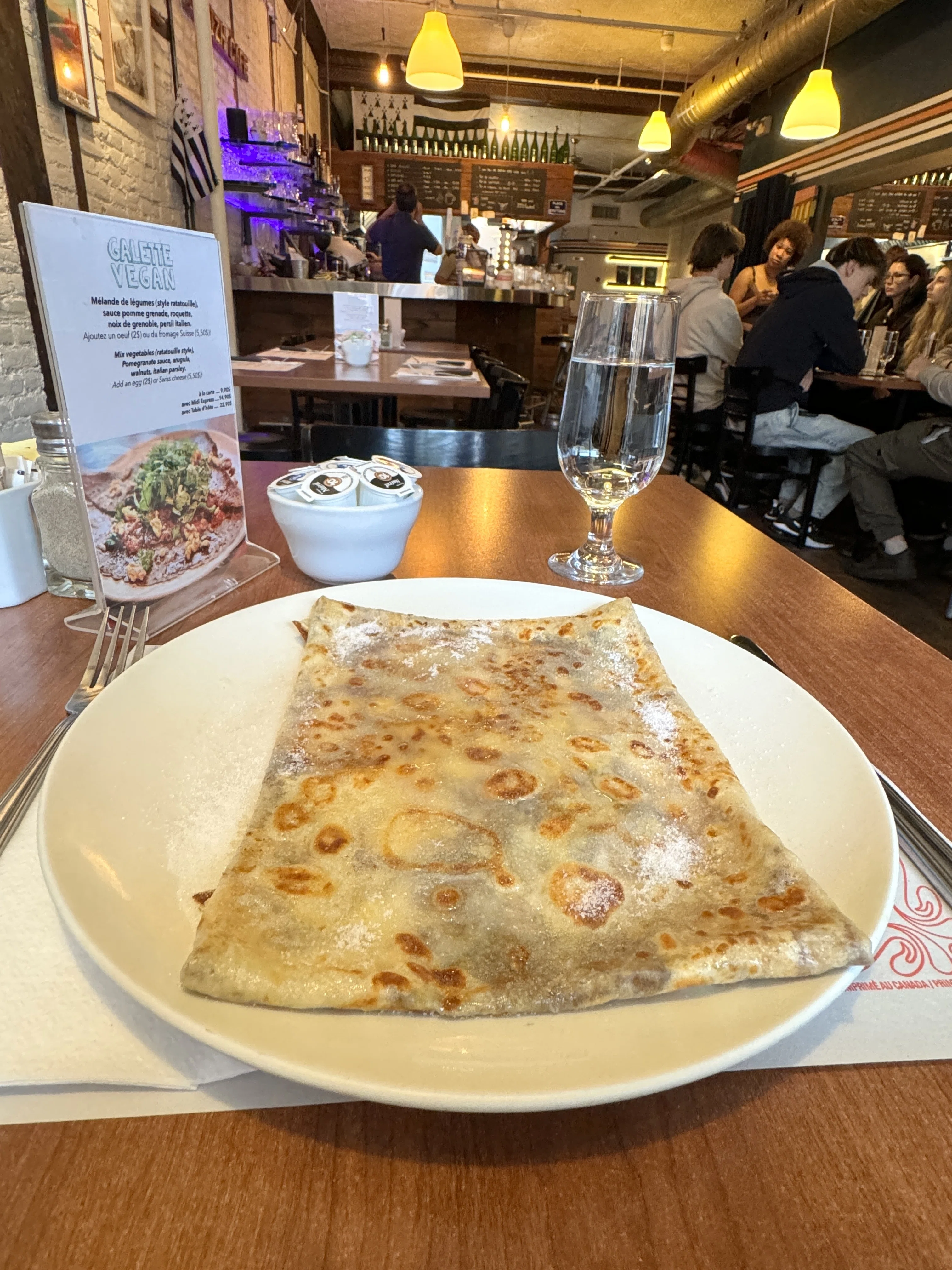 ひとり旅Part2𓀡 モントリオールとケベック クレープ爆食ツアー ෆ ̖́