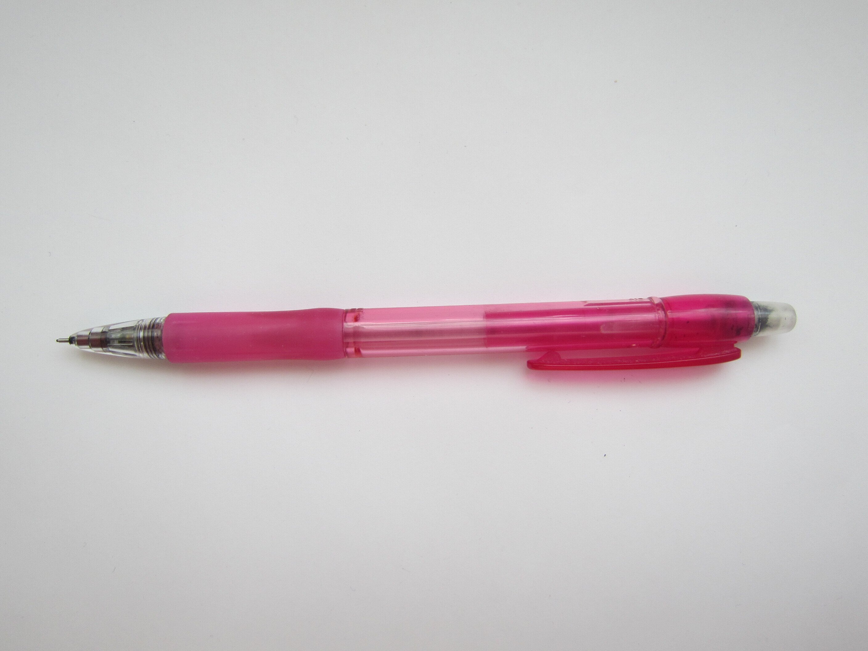 壊れたシャーペン シャープペンシルの芯が詰まった時に使ってたアレ。あの針金どこいった