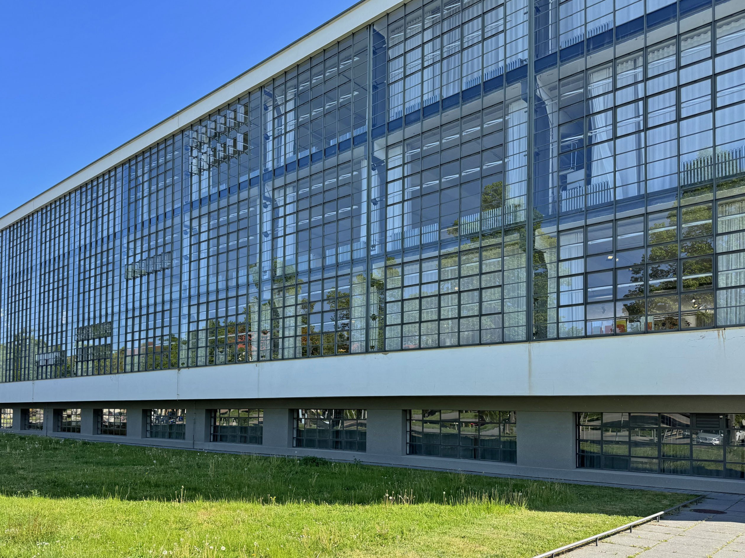 建築】バウハウスってなんですか？｜Hiroshi Kawajiri