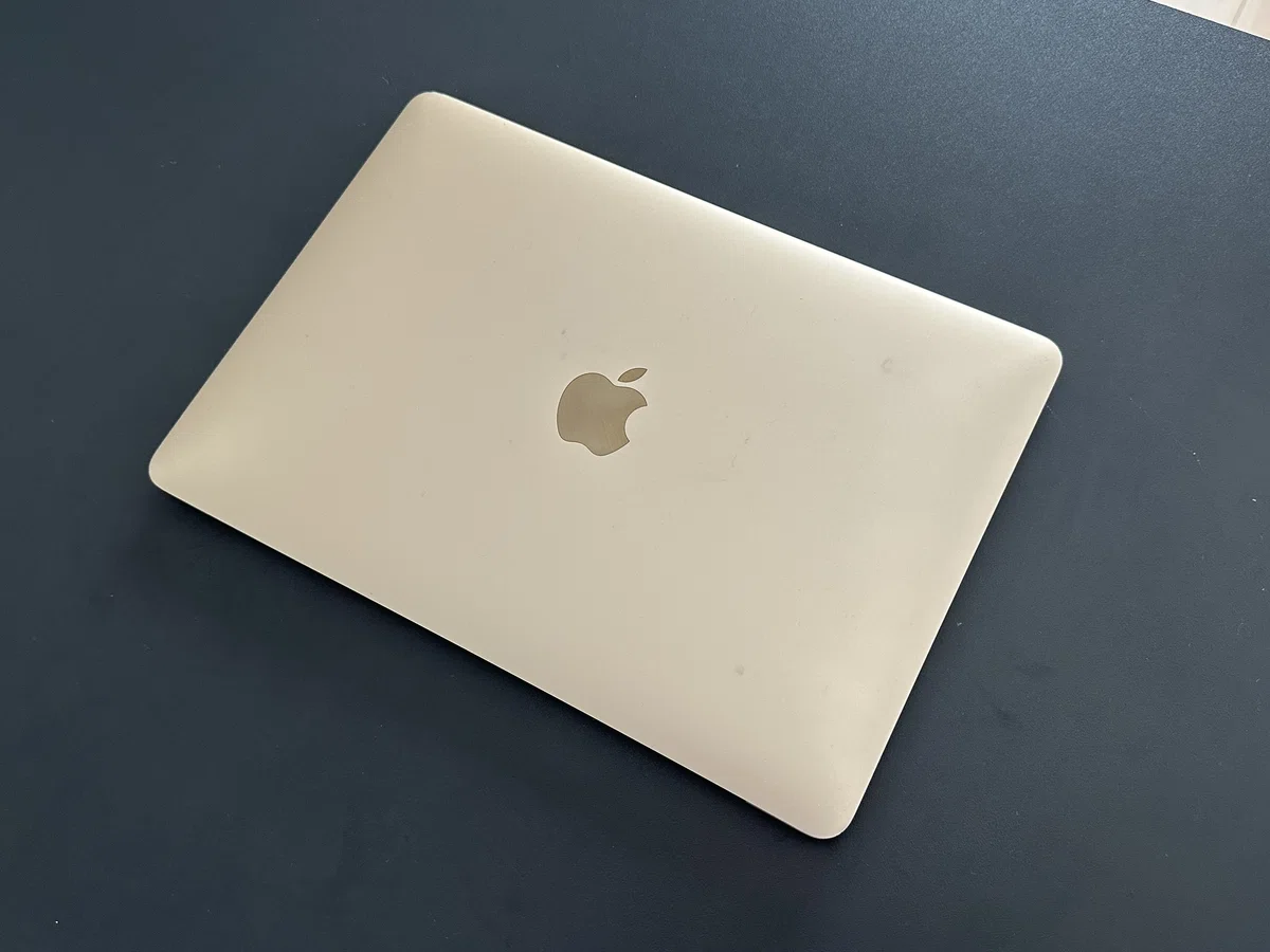 MacBookのカラー選びについて?実際に3色使ってみた感想＋人気色 