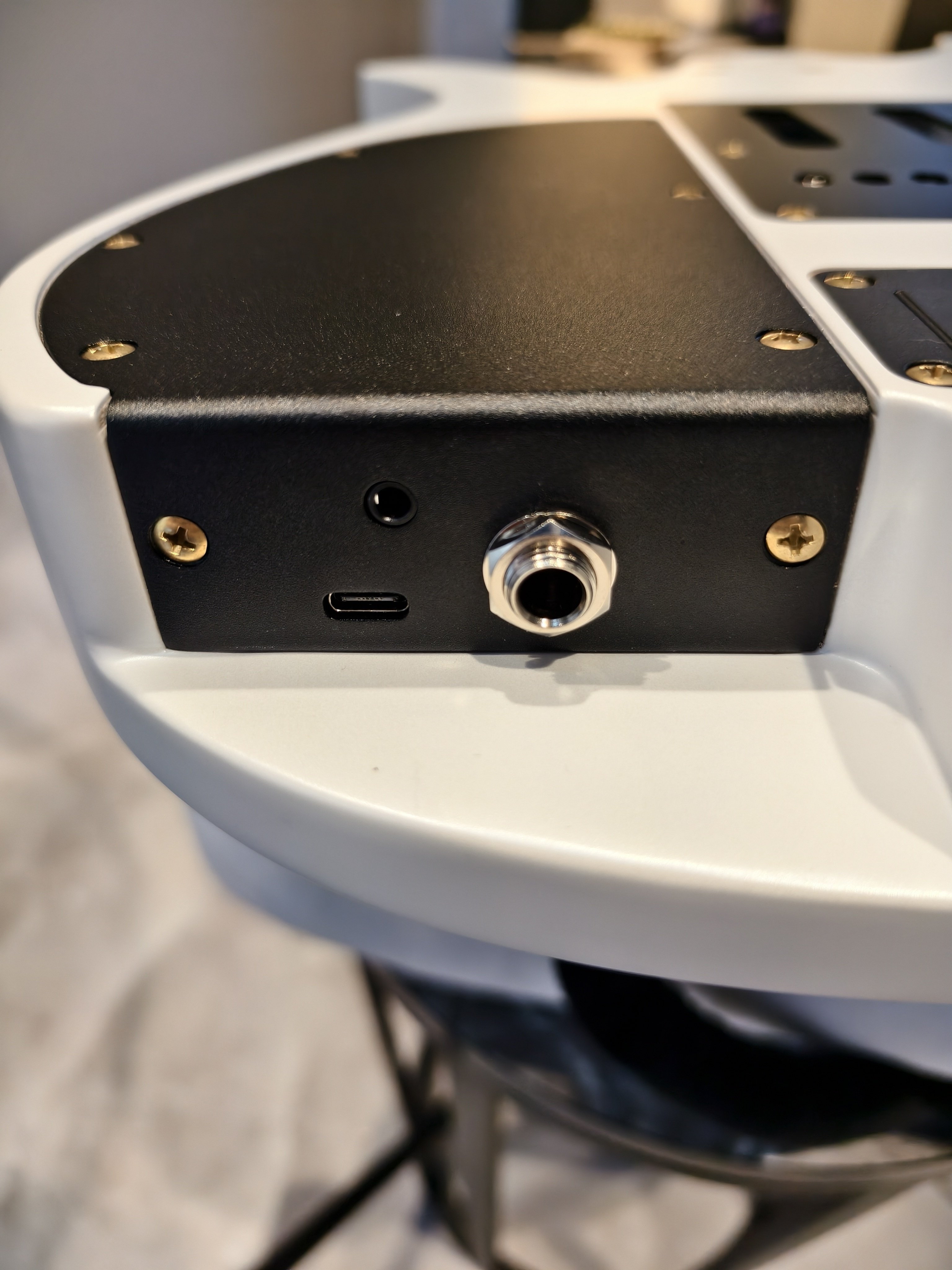 先に欠点】Divitone MF Studio DSG-10 スマートギター レビュー｜Hot