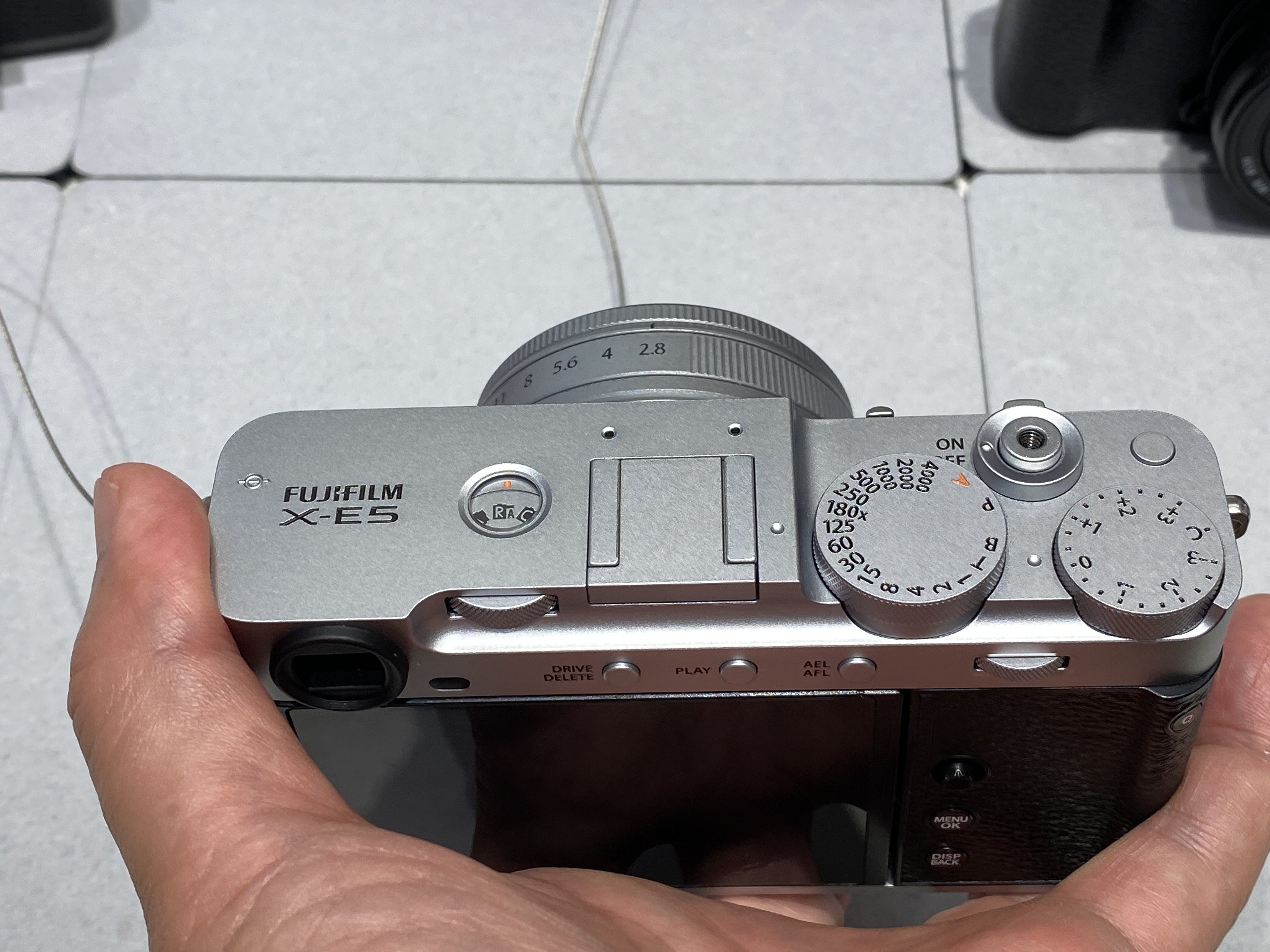 X-E5・X100VI どっち？(2) #2211｜RURI