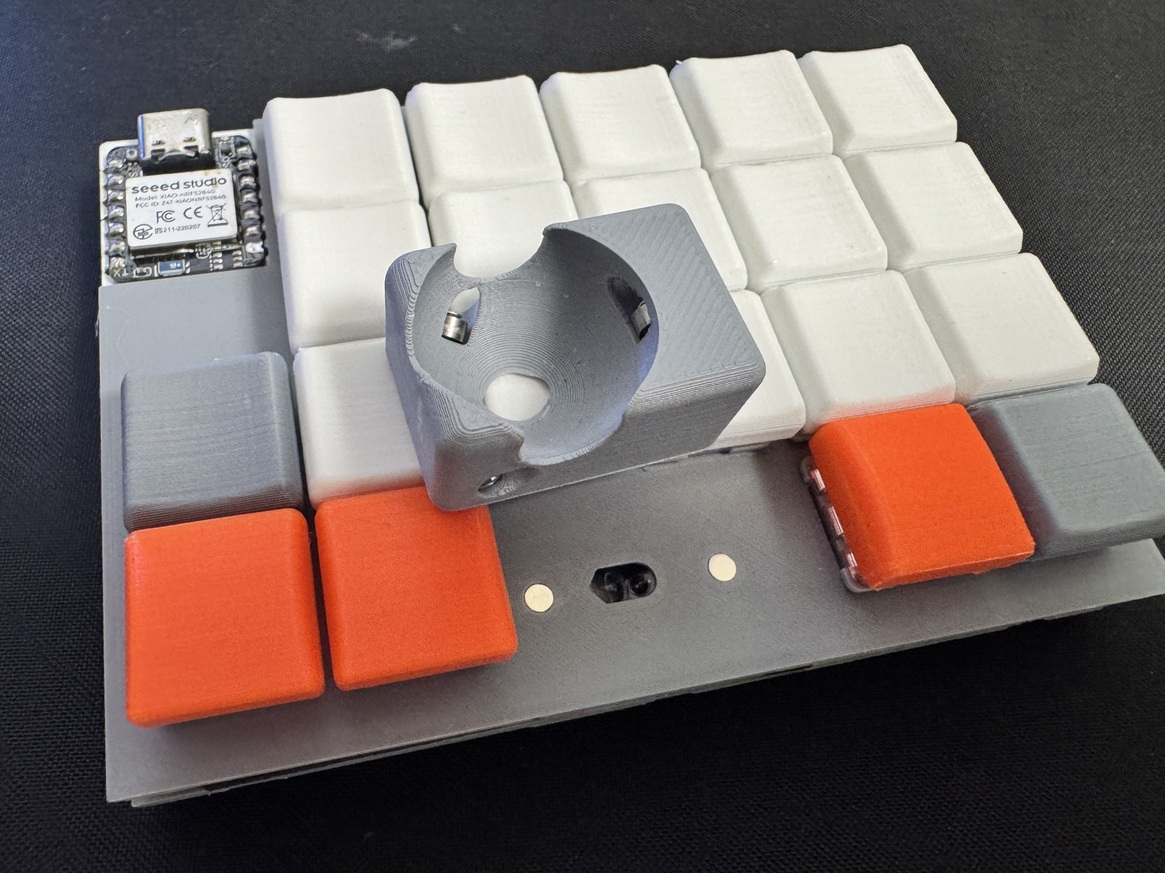 40代の私がAround Forty という自作キーボードを設計する話｜RaZiLy