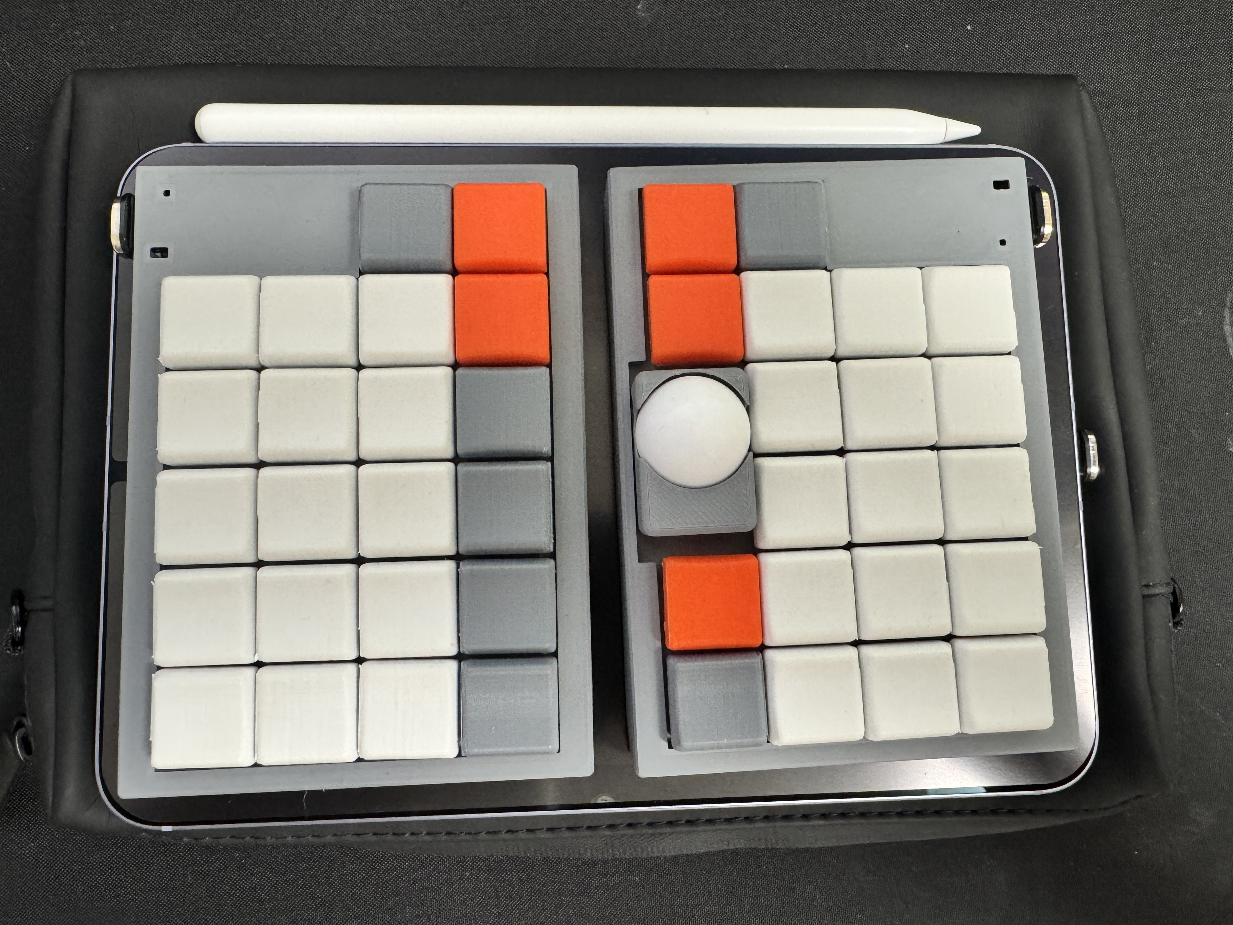 40代の私がAround Forty という自作キーボードを設計する話｜RaZiLy