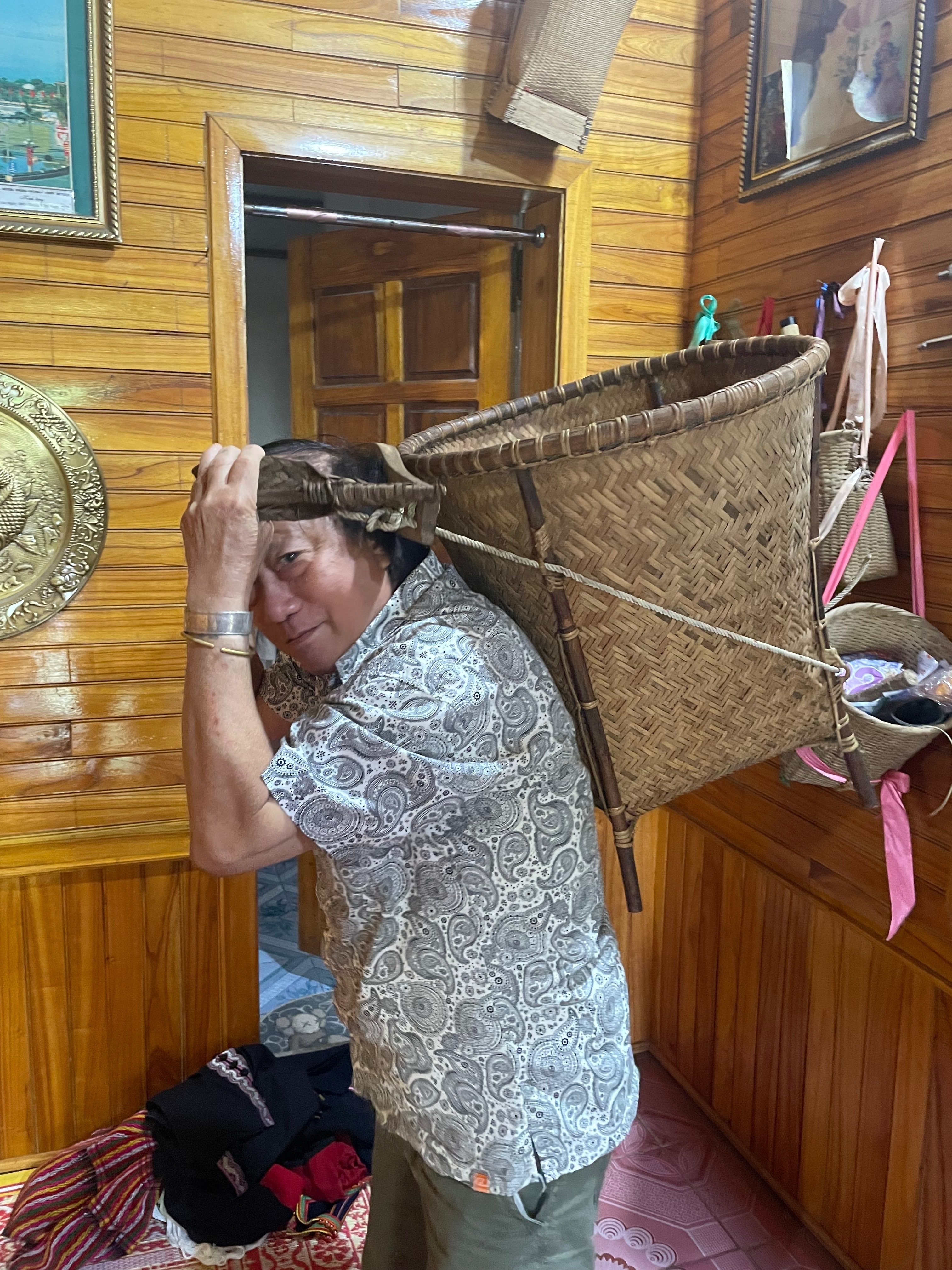 ベトナム人も知らない少数民族・タイ族の世界②伝統衣装・民謡編