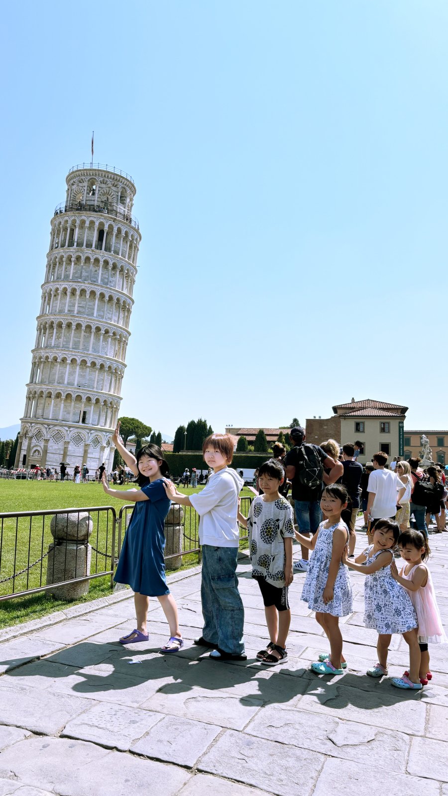 イタリア ローマ ピサの斜塔キティ 2013 lrg_10849722.jpg?updated_at=