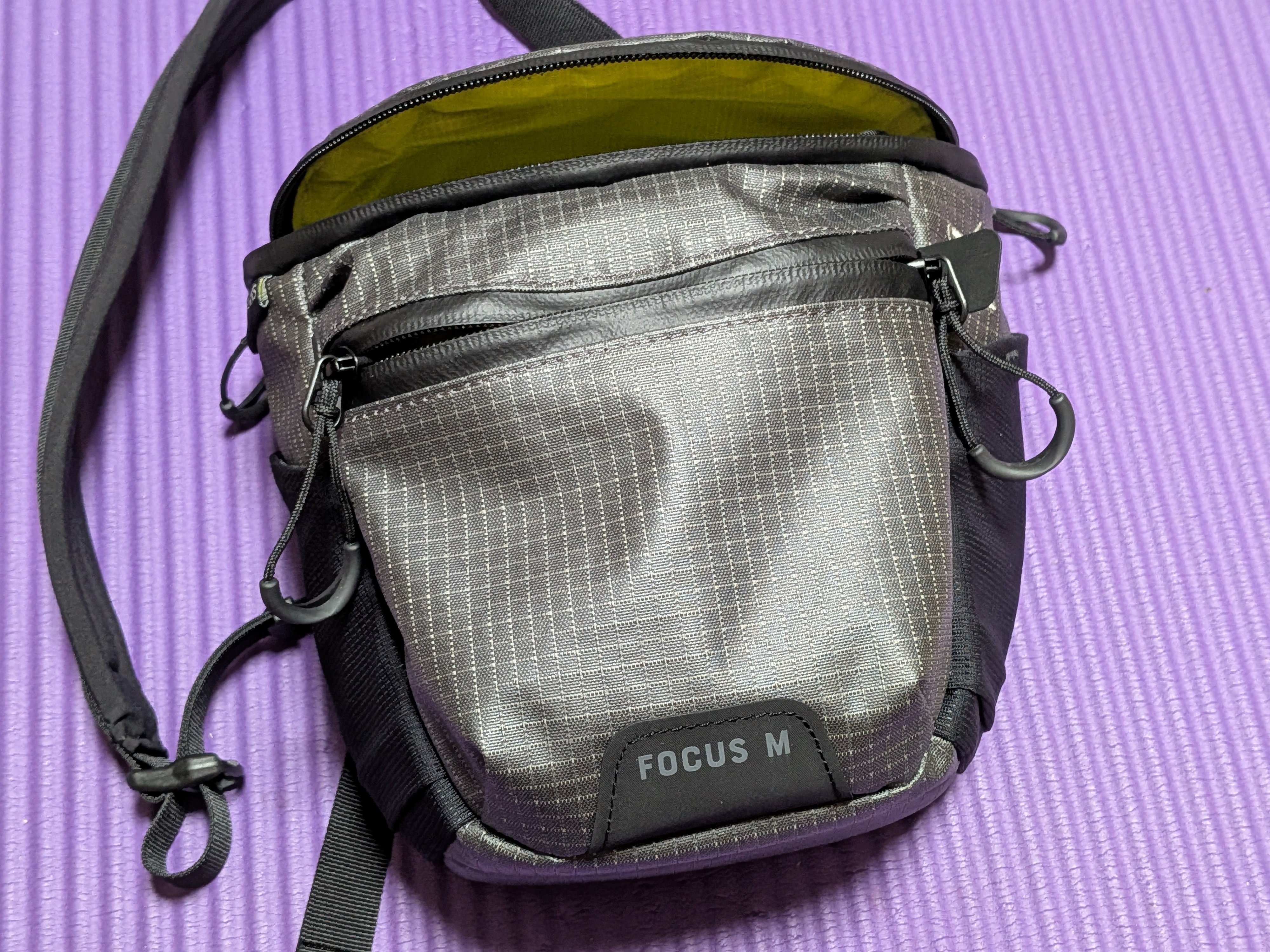 購入】PAAGO WORKS FOCUS M カメラバッグ パーゴワークス