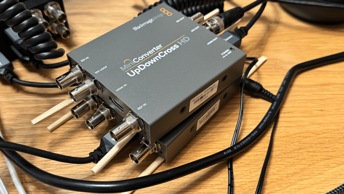 コンバーターをほどよくスタンドできるやつに気づいた件｜石井詠月私