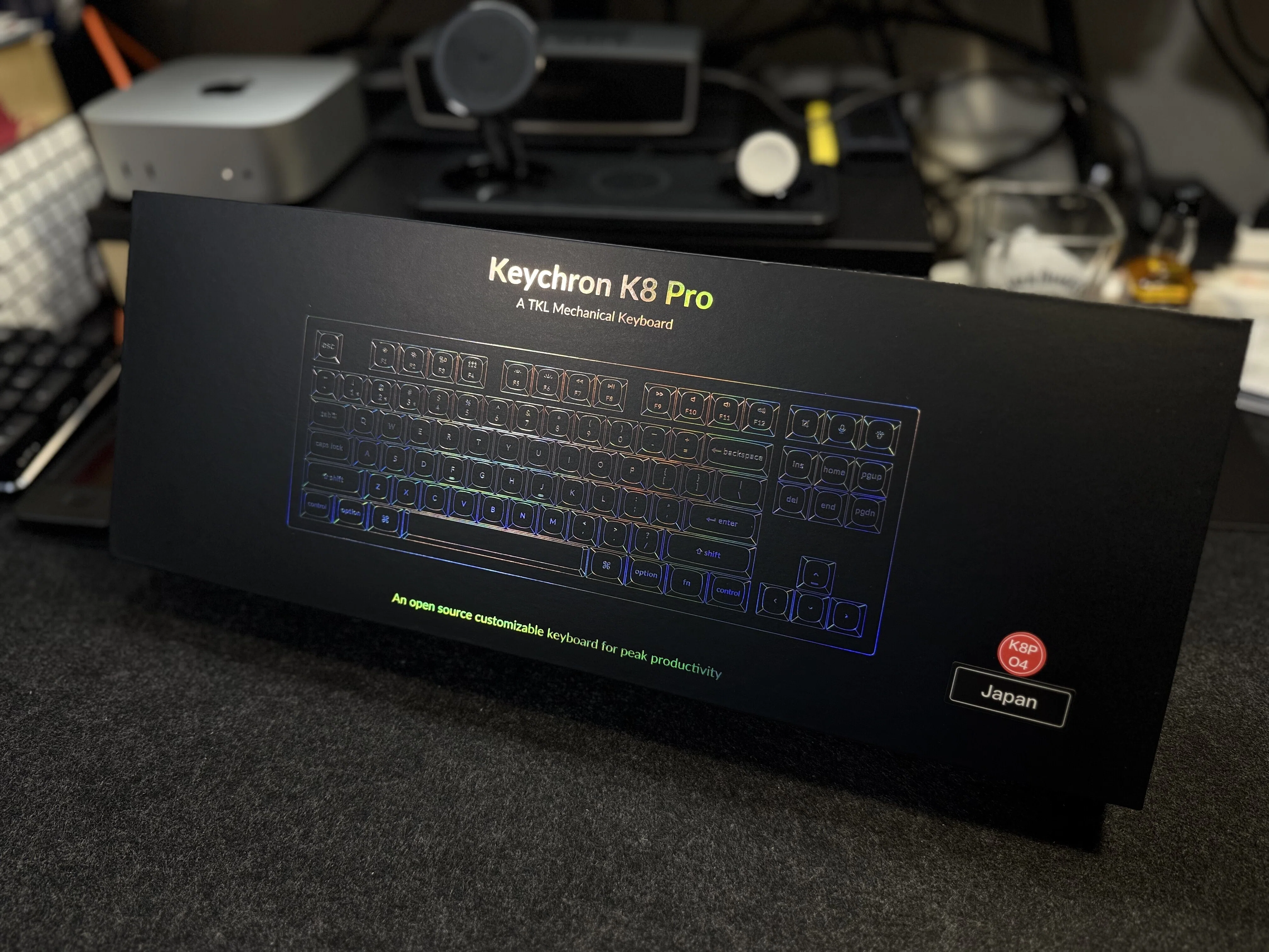 今日から始まる沼ライフ: Keychron K8 Pro体験記｜悩める中年男性