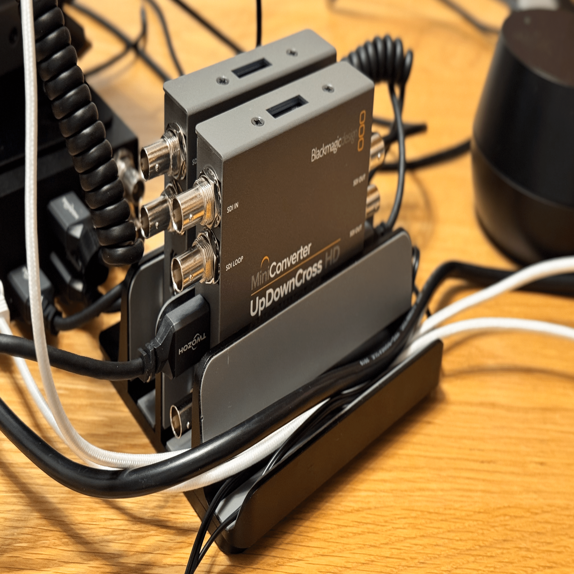 コンバーターをほどよくスタンドできるやつに気づいた件｜石井詠月私