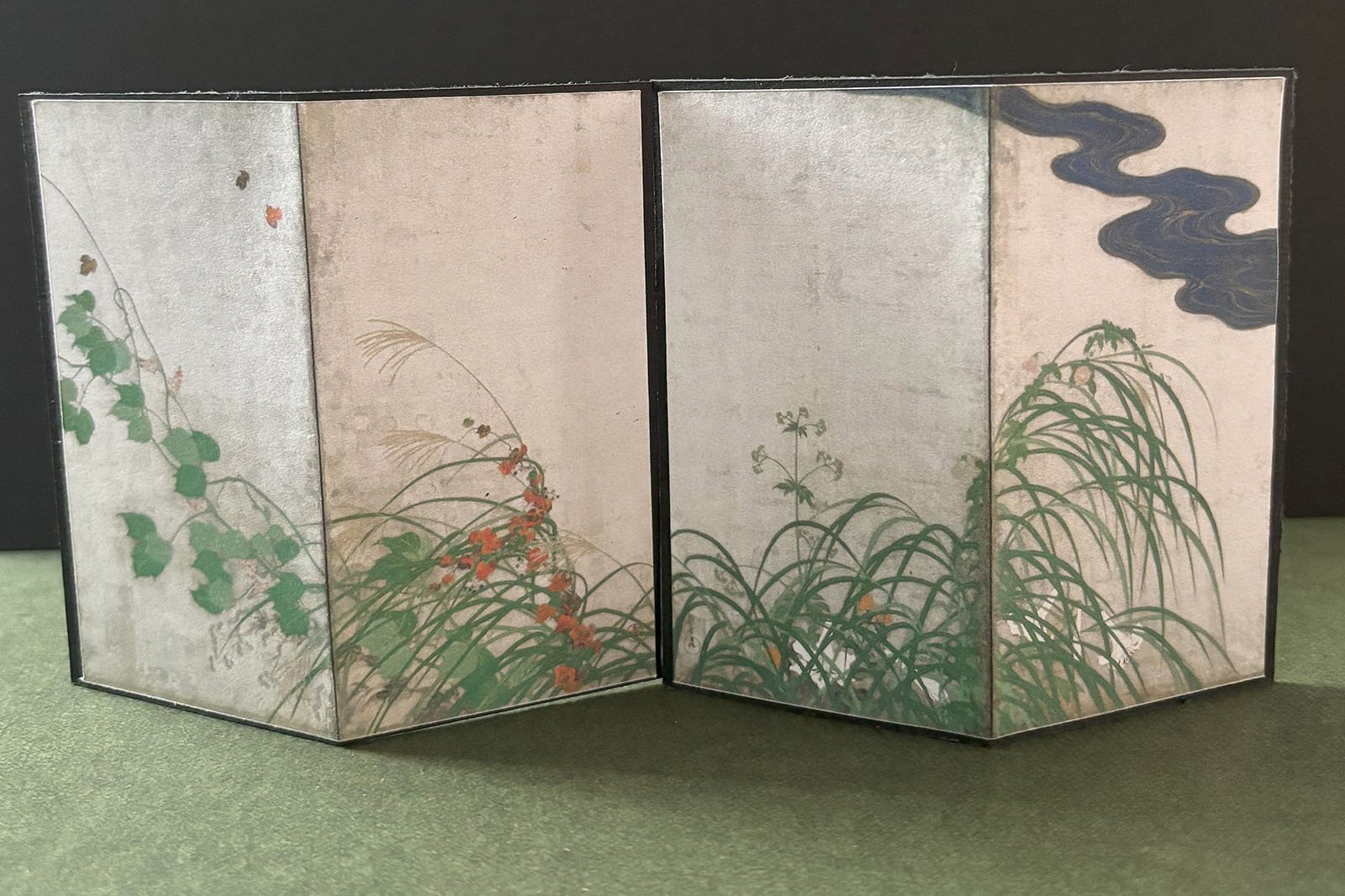 酒井抱一《夏秋草図屏風》江戸の風趣──「岡野智子」：アート