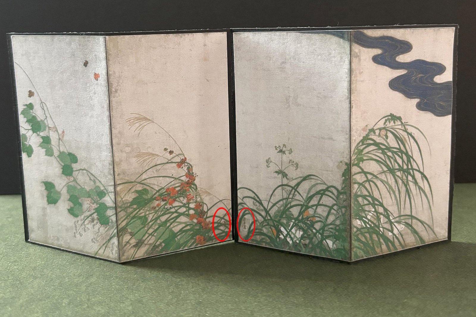 酒井抱一 秋草鶴図屏風風 420角 酒井抱一が尾形光琳の「風神雷神図屏風」の裏に描いた重文「夏秋