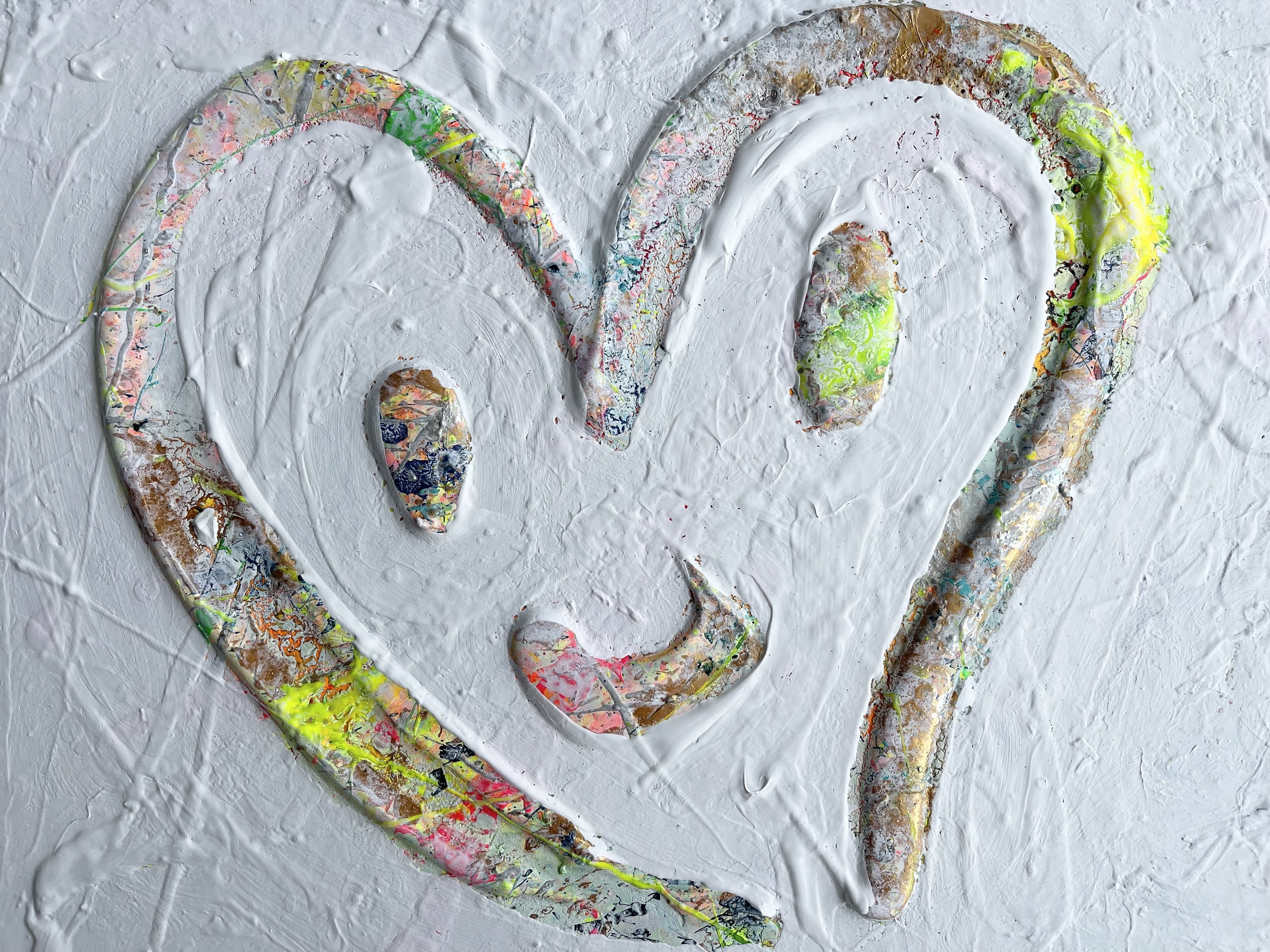 繋がっていないハート新作｜make someone smile