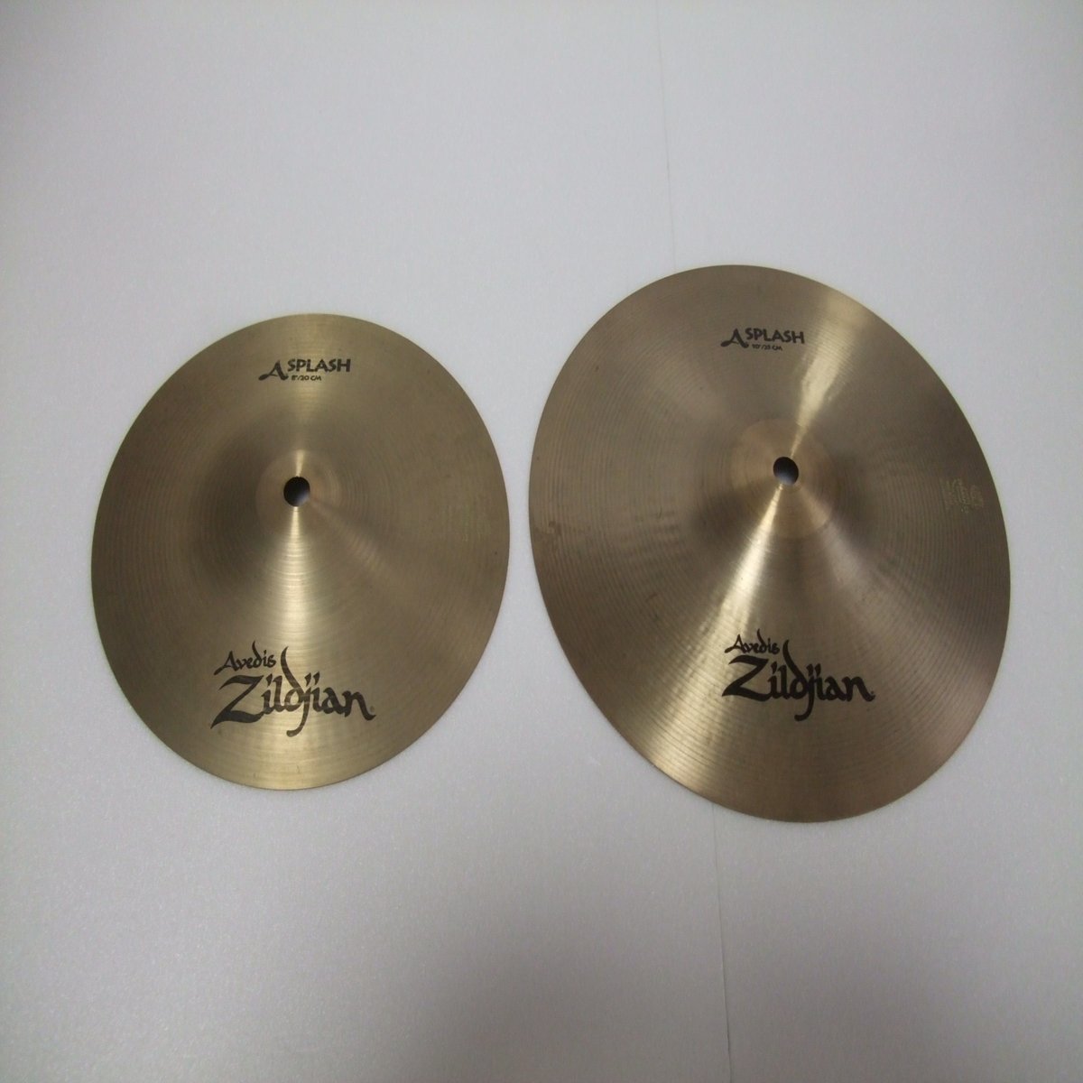 ZILDJIAN スプラッシュシンバル（Aジルジャン 8"と10"）｜モメドラム Zildjian A custom スプラッシュ 10インチ Zildjian スプラッシュ 10インチ