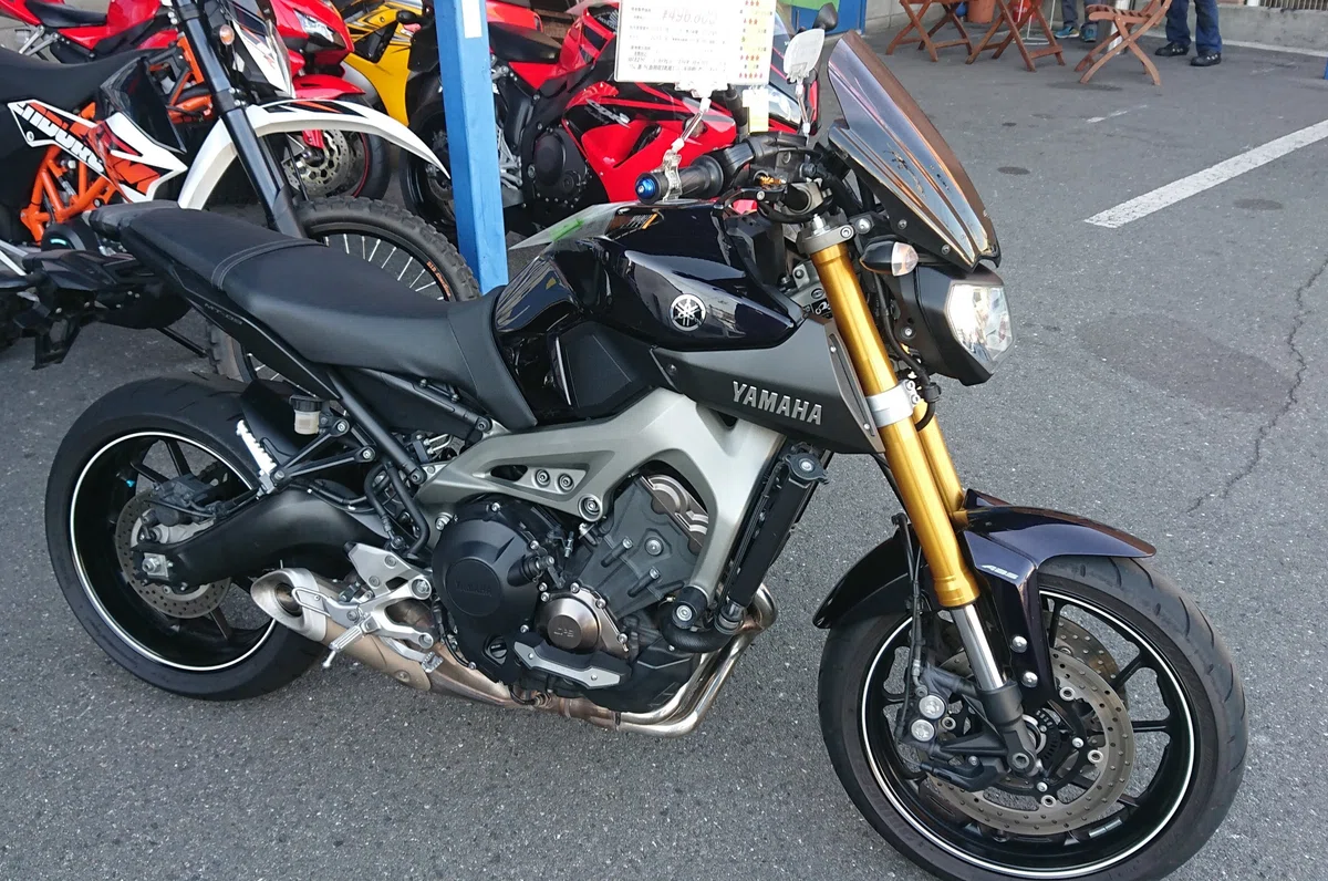 My 19-year-old daughter's motorcycle training story: Medium-sized ...