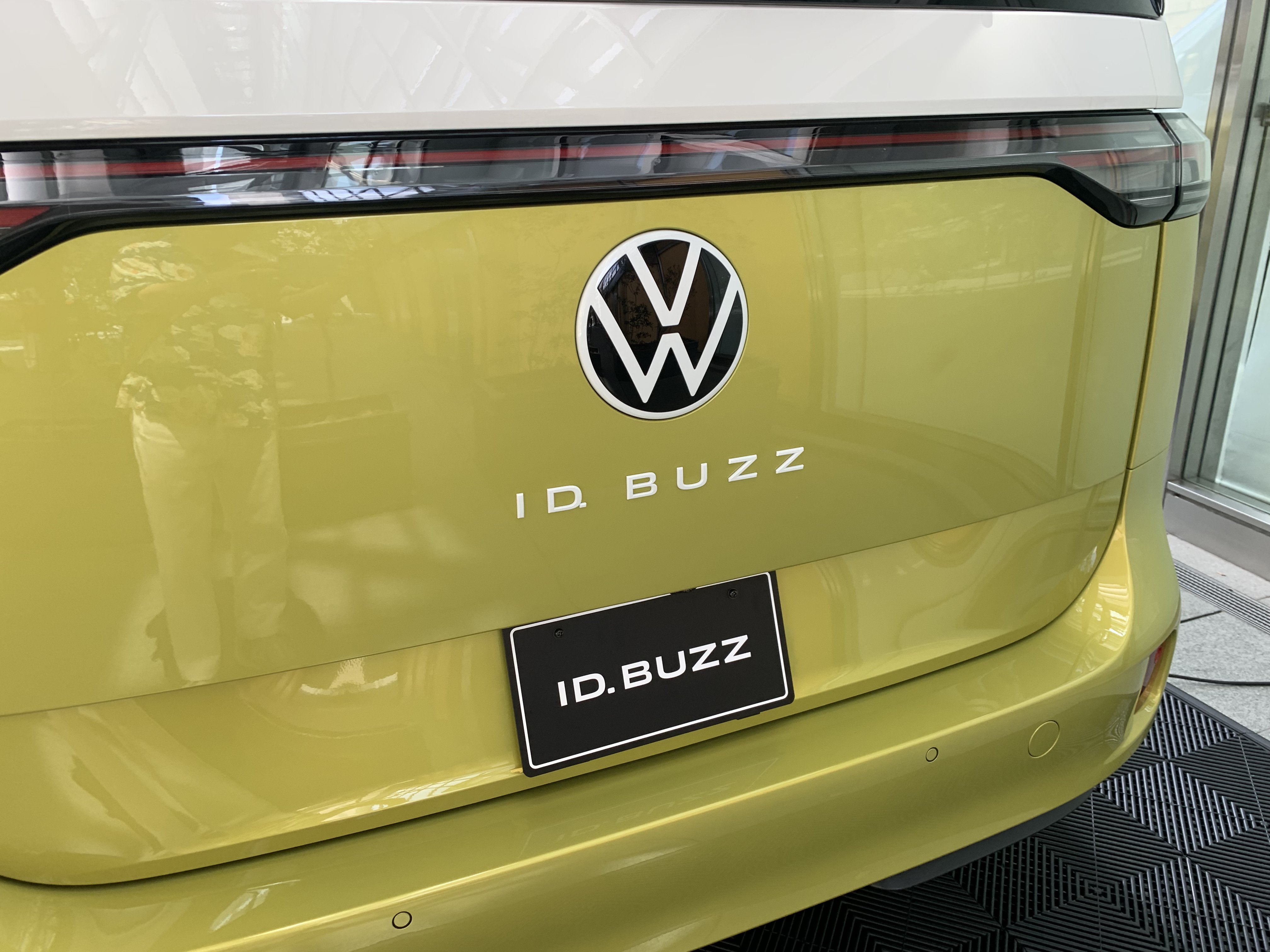 フォルクスワーゲン ID.BUZZ ようやく登場｜金子浩久書店