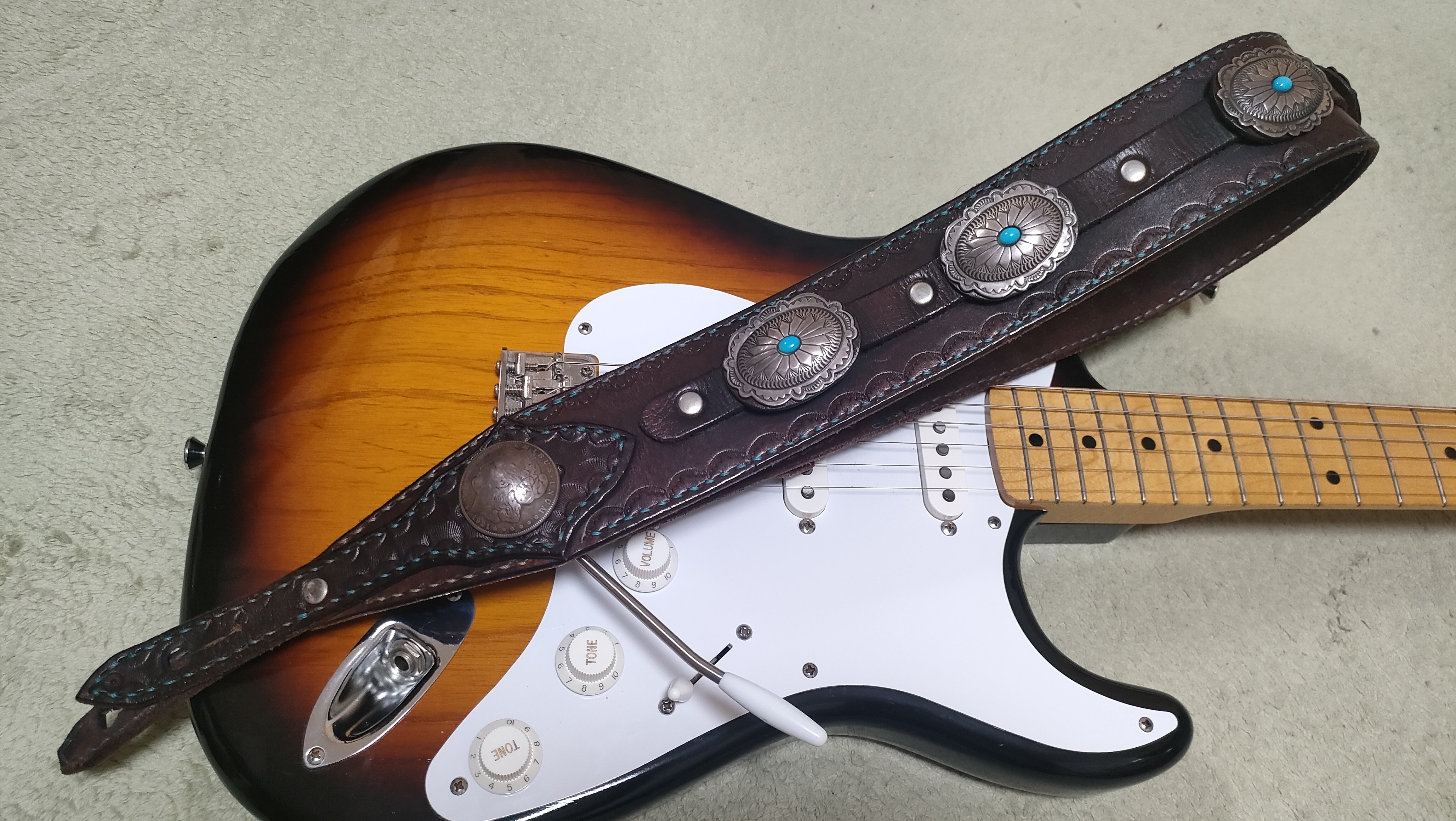 🎸sword 54ストラトキャスター ― 出会ってしまった、運命の1本｜Maggie