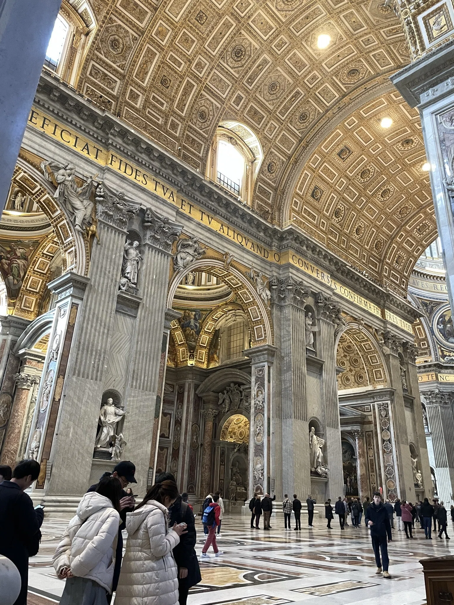 イタリアの中にあるのにイタリアじゃない世界最小の国”バチカン市国”っ