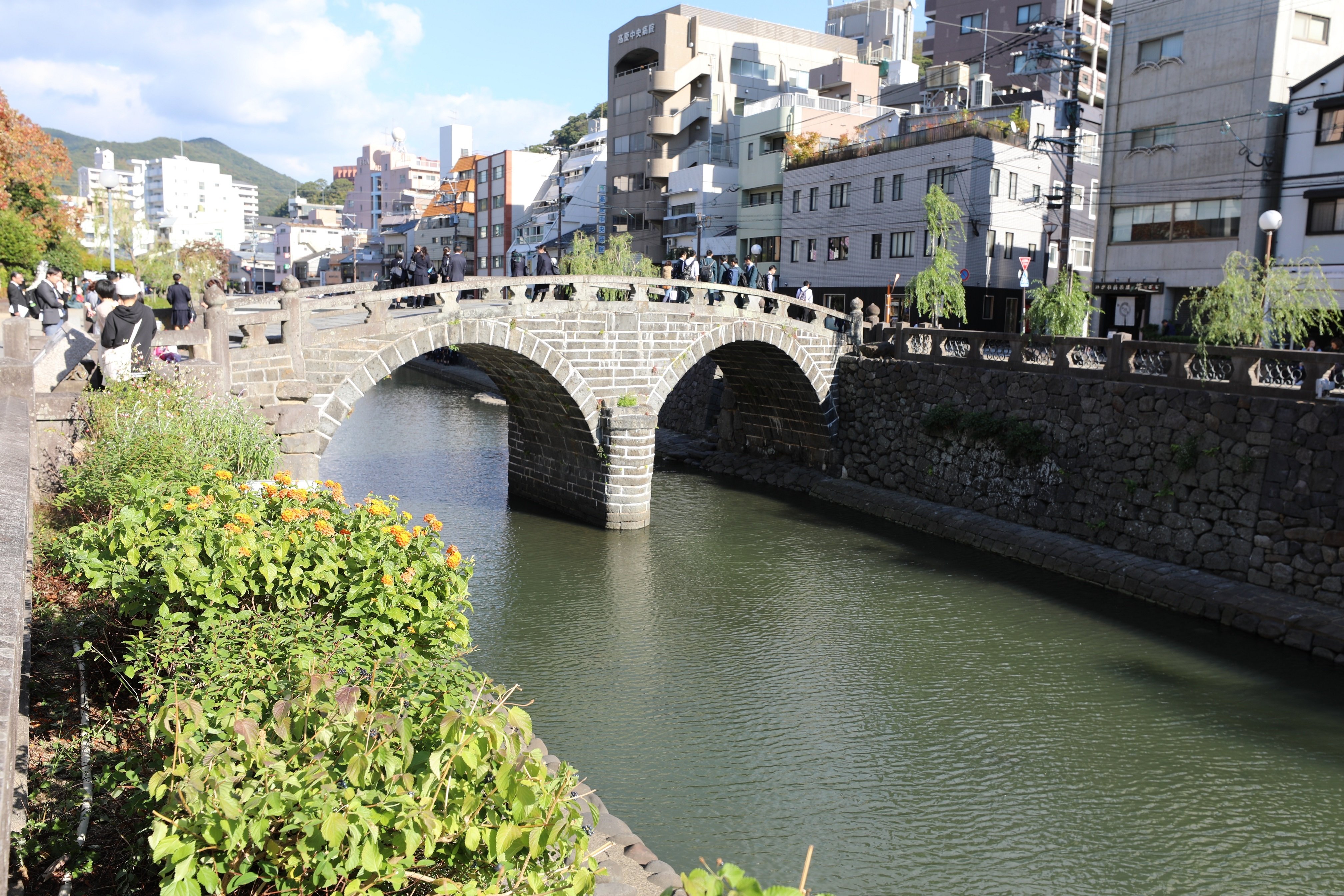 日本最古のアーチ型石橋で皇居二重橋のモデル／眼鏡橋｜才谷梅太郎