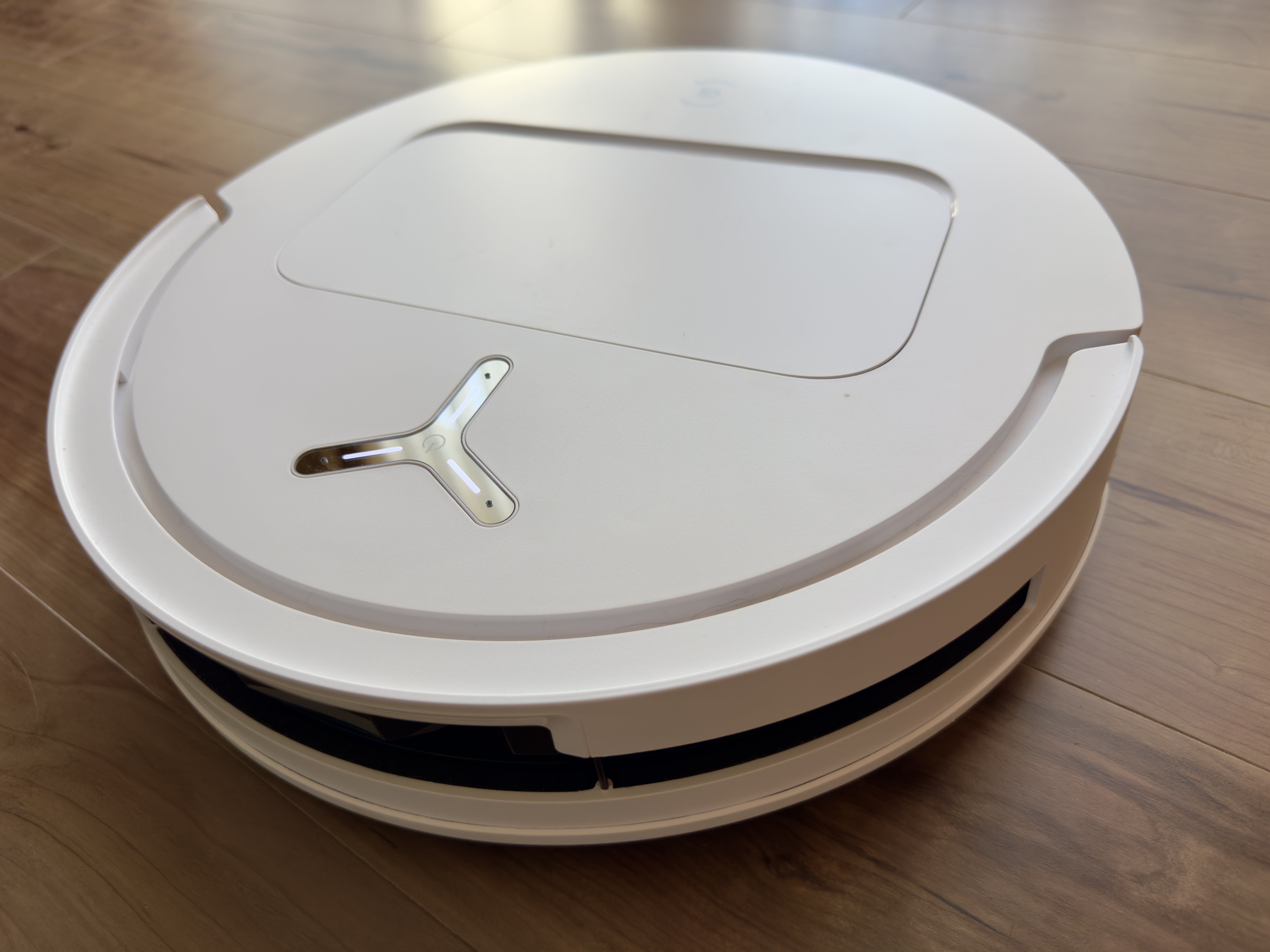 本音レビュー】掃除ストレスがゼロになった。DEEBOT T50 OMNIは「音も