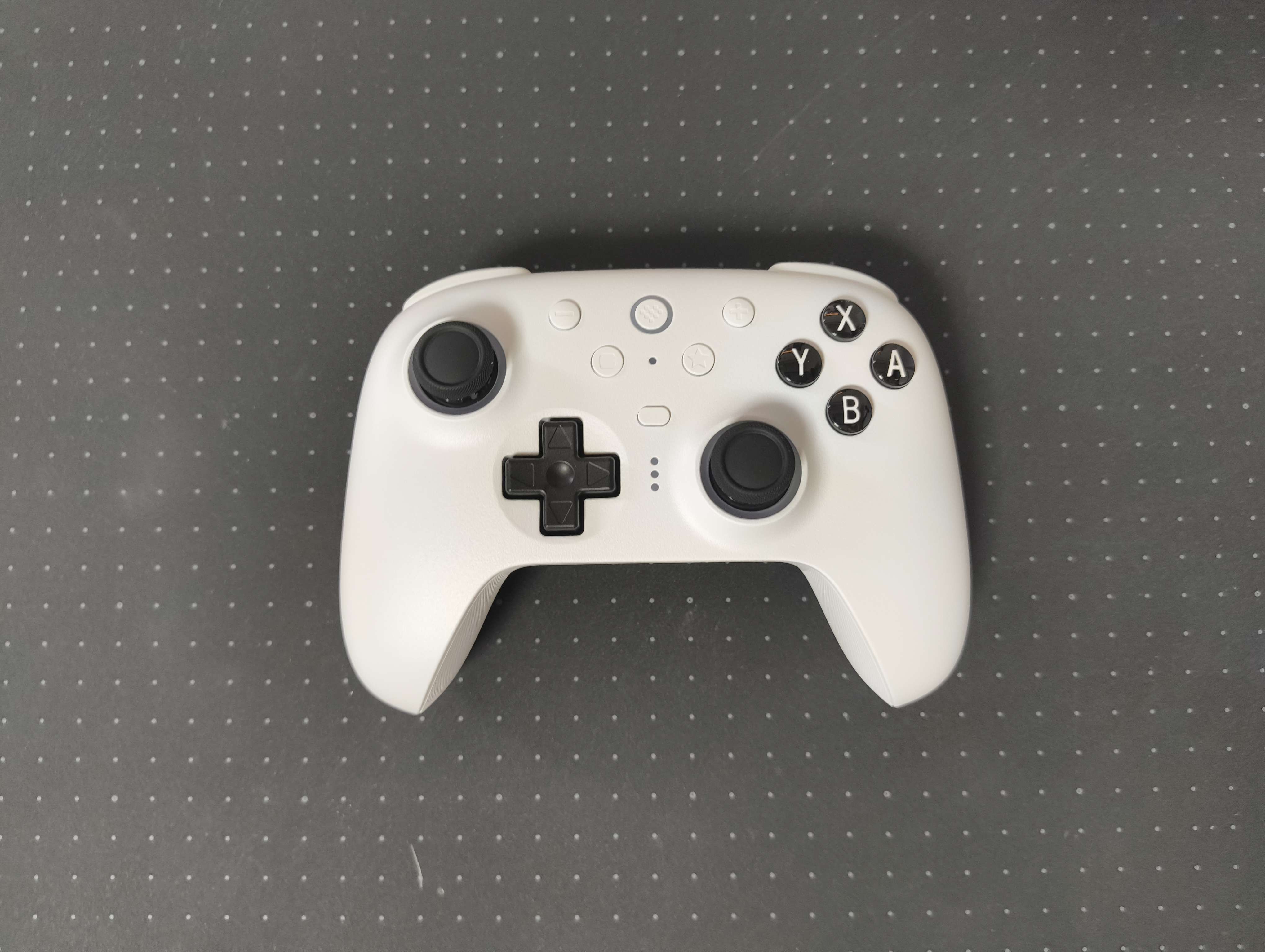 新品未使用 8BitDo Ultimate 2 ワイヤレス コントローラー 白 Amazon.com: 8BitDo Ultimate 2 Wireless Controller for