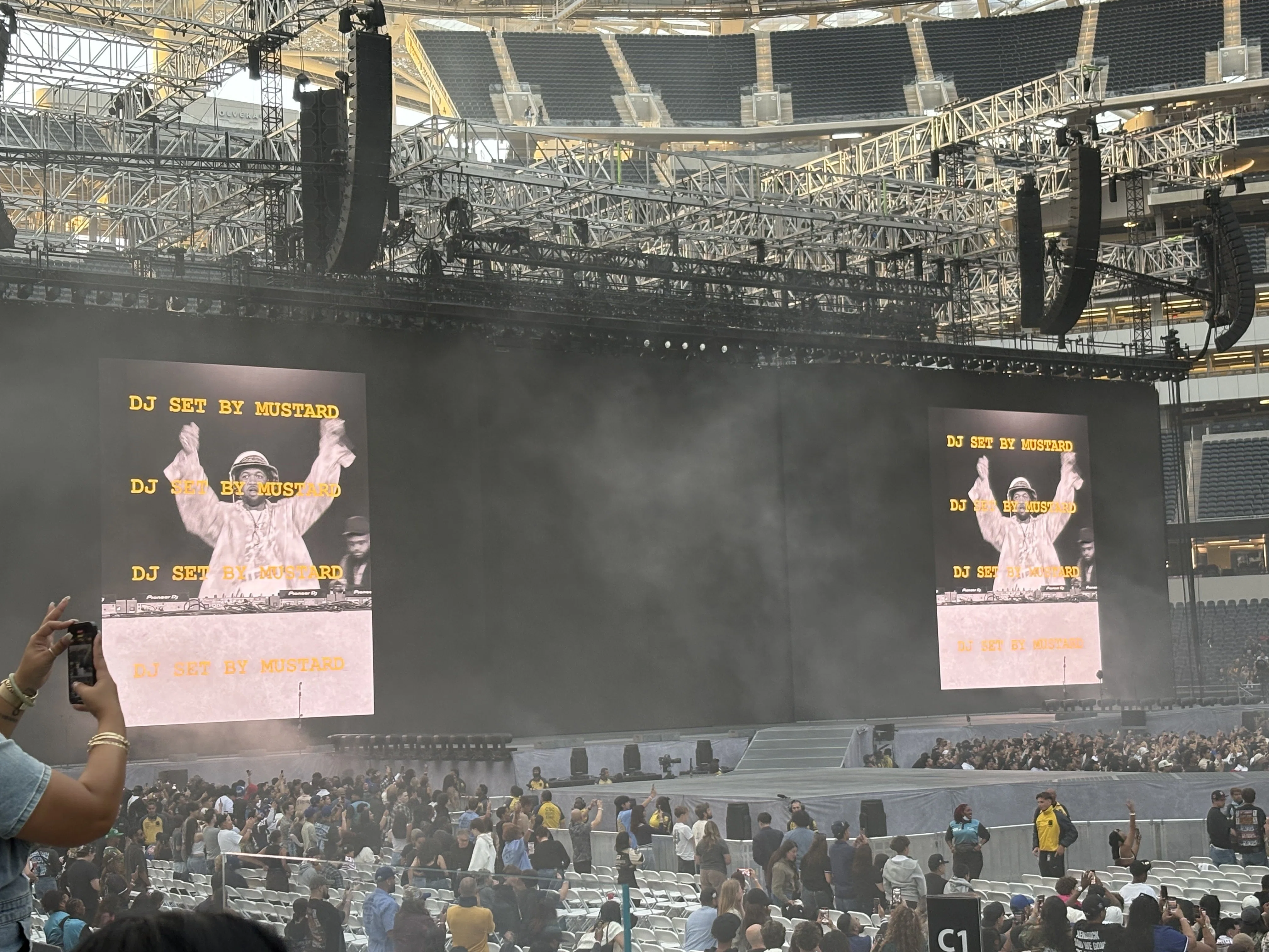 L.A.にKendrick LamarとSZAを観に行った話｜鈴木 健太