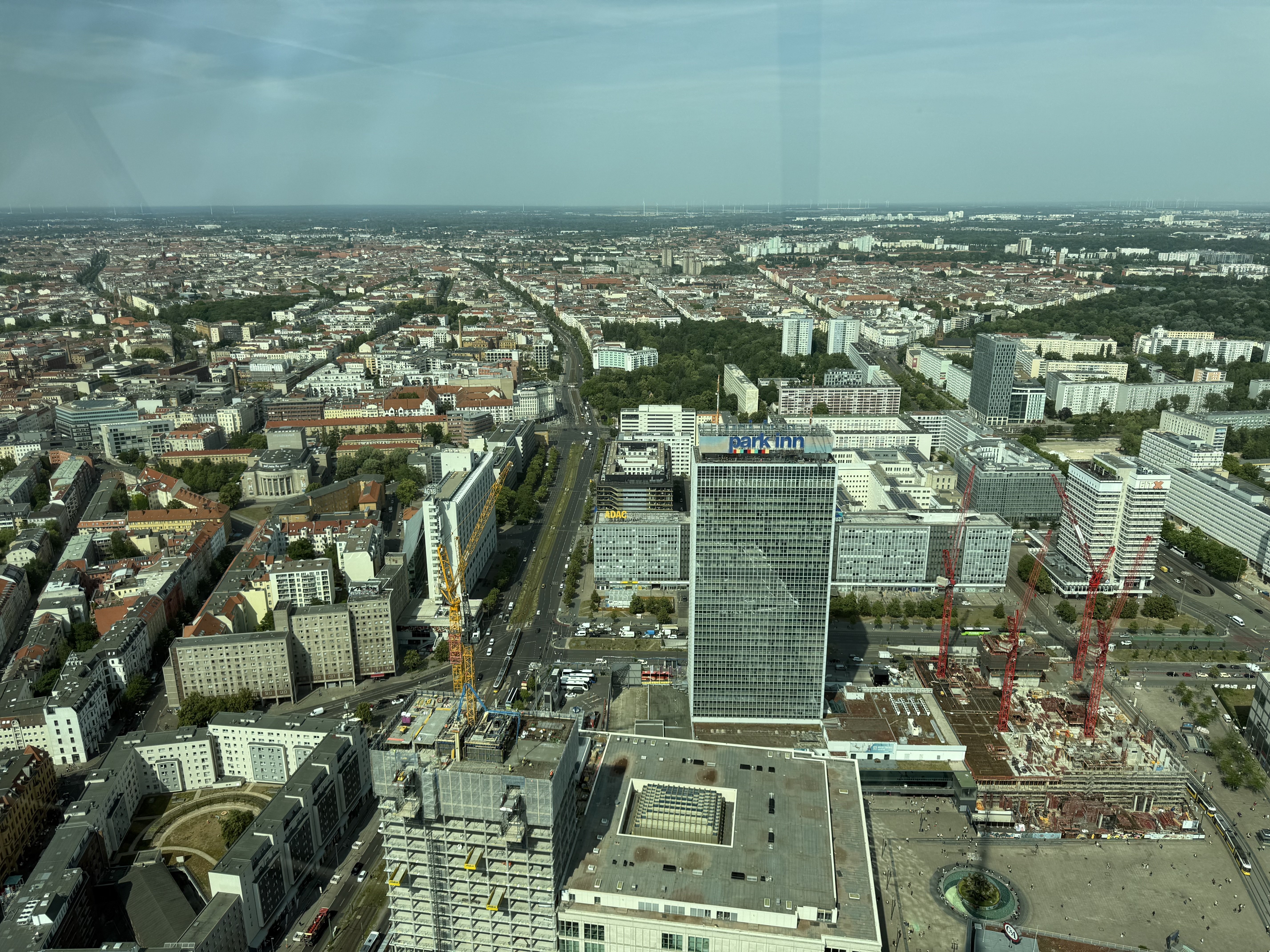 ベルリンのテレビ塔の面白さ｜モチオカ ケイ（望岡 慶）