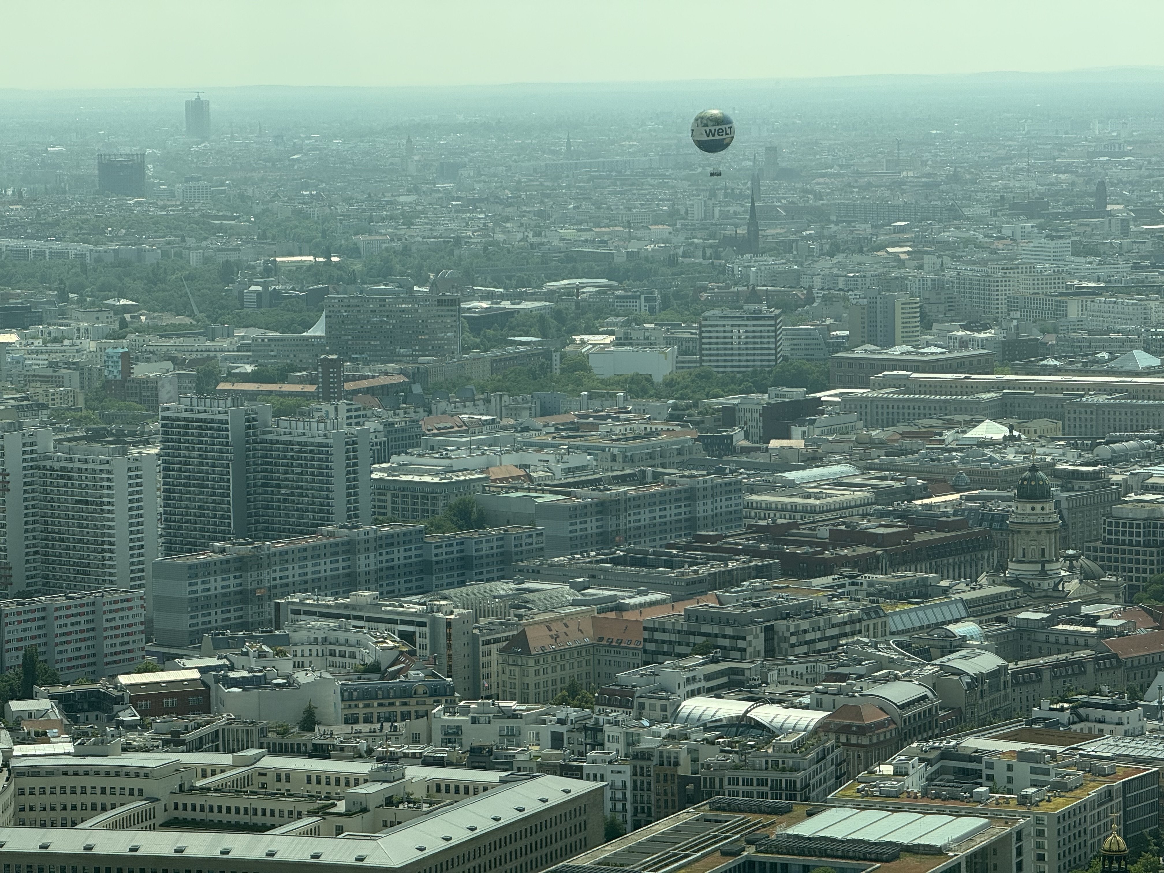 ベルリンのテレビ塔の面白さ｜モチオカ ケイ（望岡 慶）