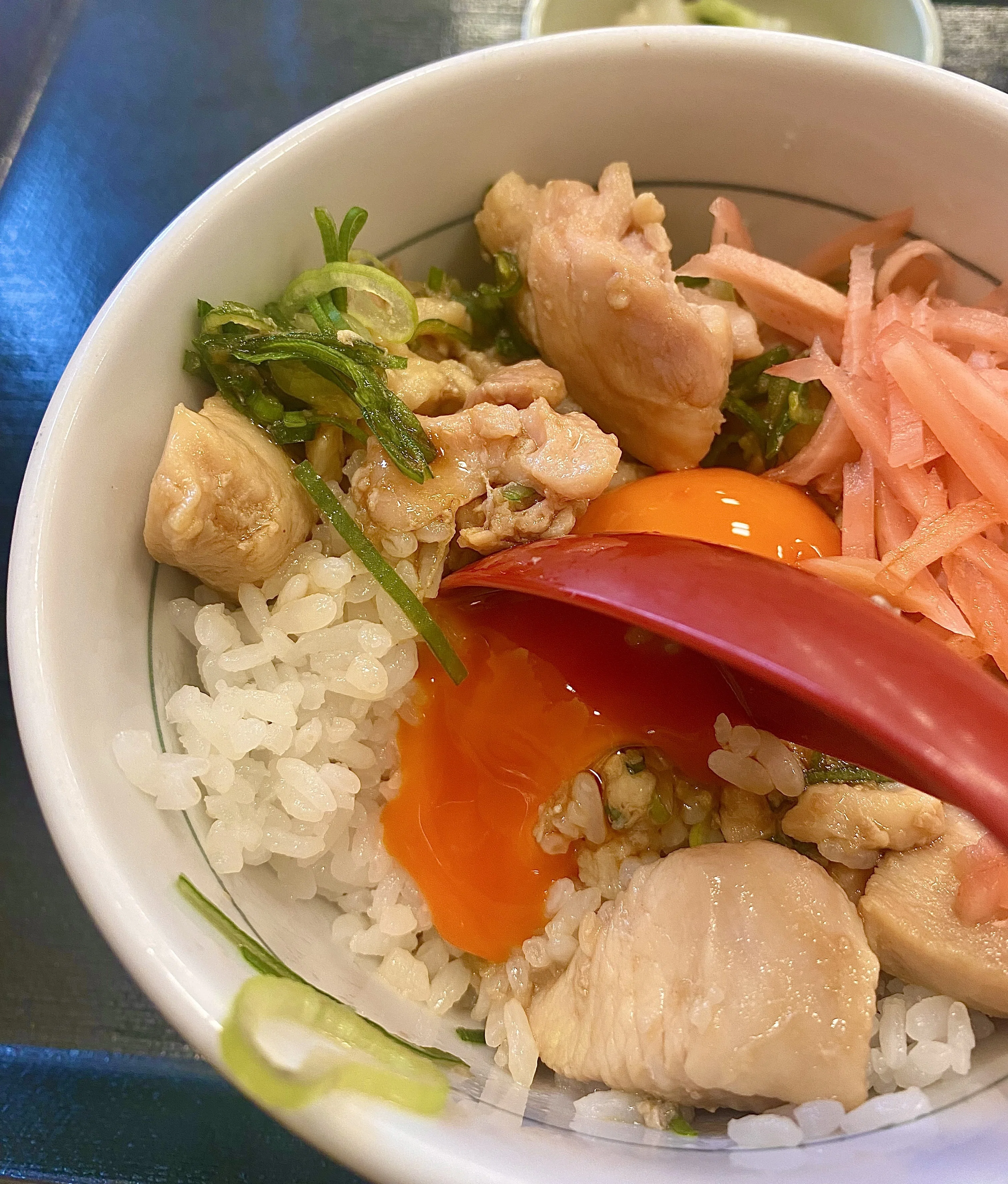 なか卯のこだわり卵朝食｜50代ひとり旅・朝ごはん日記｜五飯田あさこ