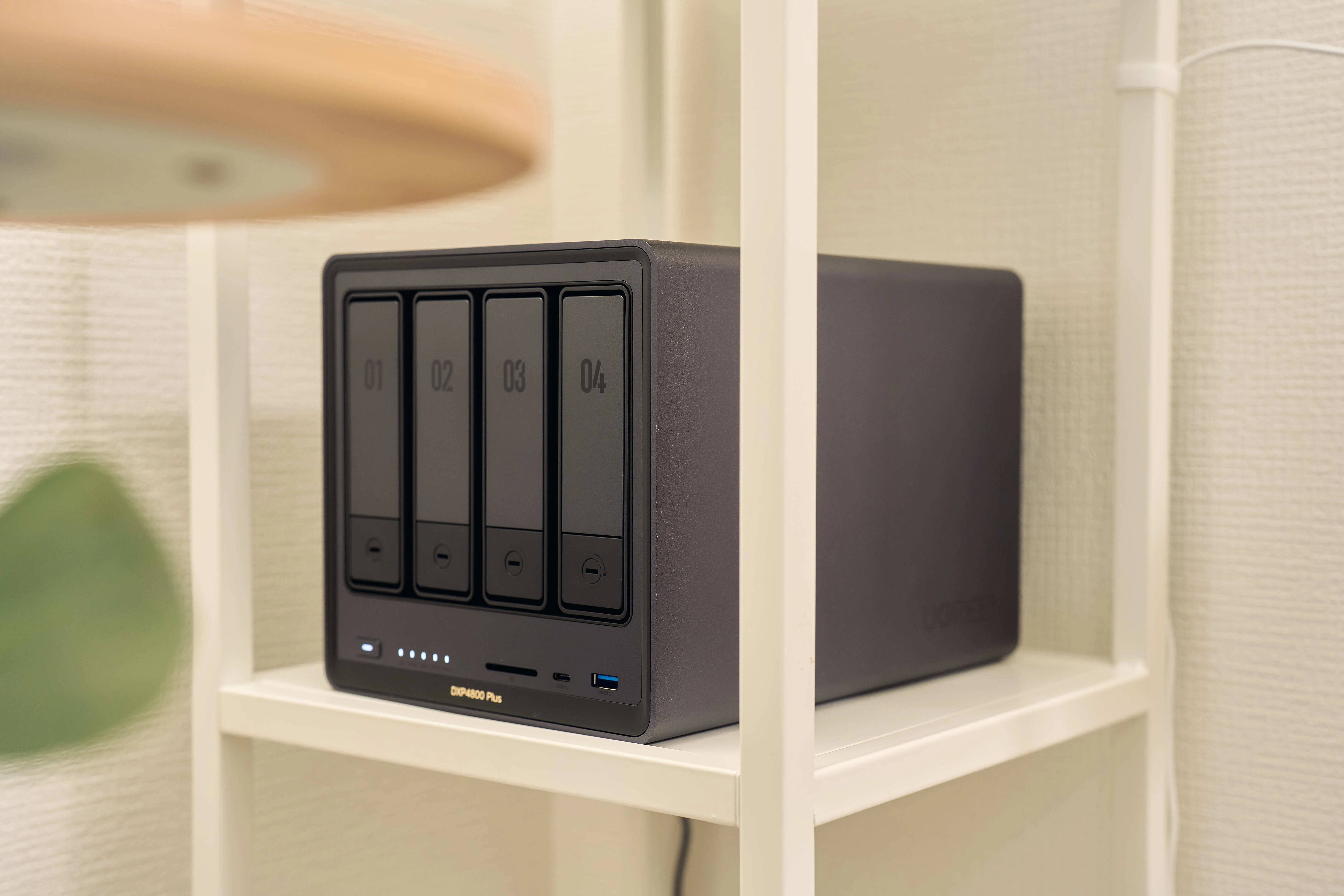 ついにBUFFALOからFAN搭載10GbE スイッチングHUB登場 | BUFFALO LXW