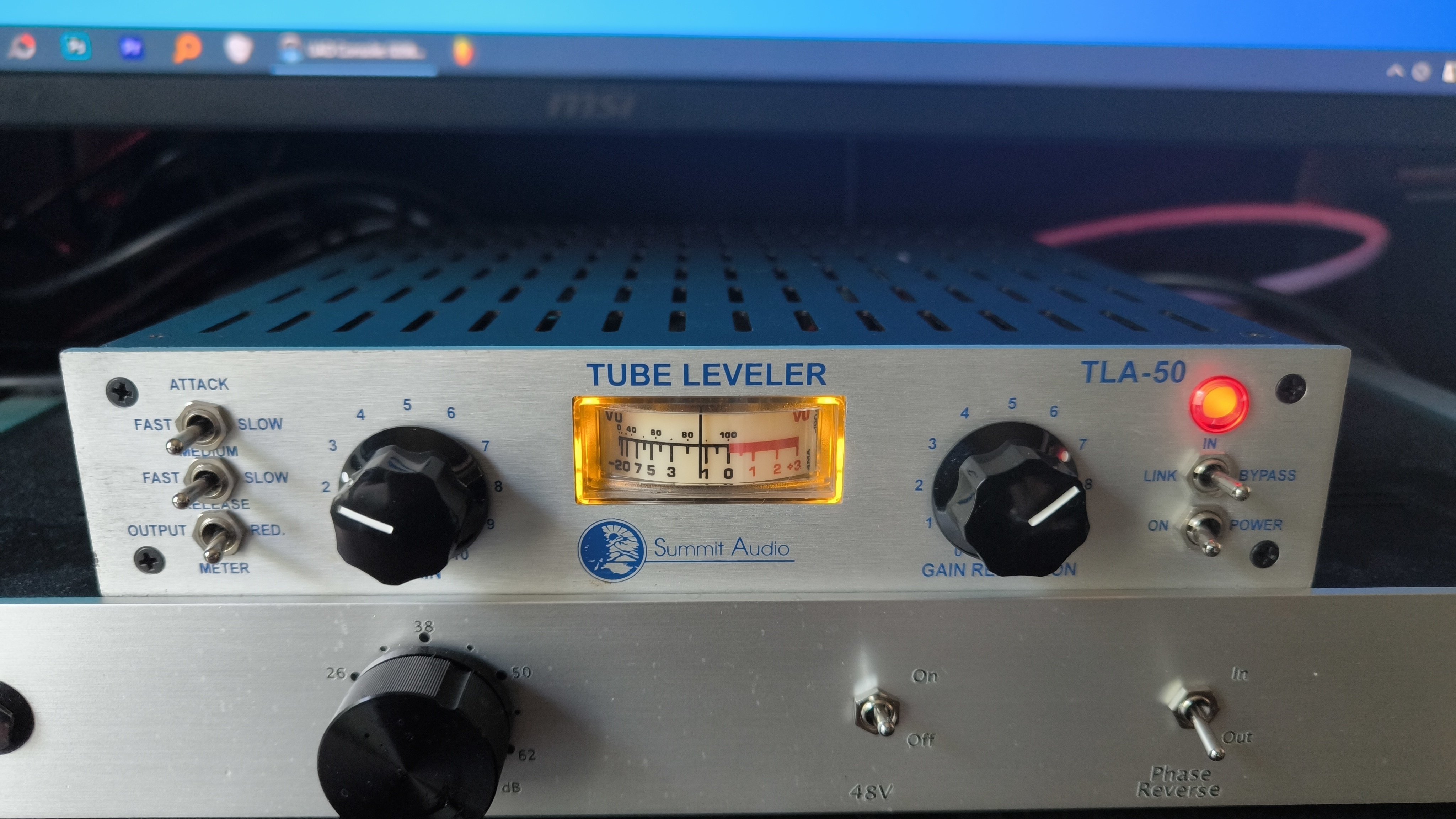 Summit Audio TLA-50 ムラード真空管 レビュー】小さな巨人！Summit Audio TLA-50がもたらす真空管