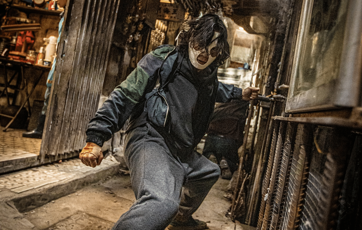 佐*藤様 現地冊子付き！トワイライトウォリアーズ 決戦！九龍城砦 信一 香水 未 トワイライト・ウォリアーズ 決戦！九龍城砦 - 株式会社クロック