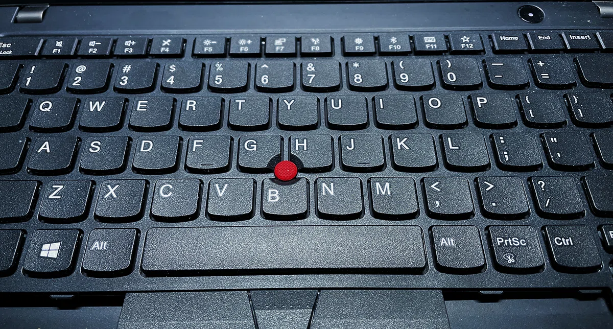 ThinkPad T480sのキーボード交換してみたら質感が違うことに気付いた 