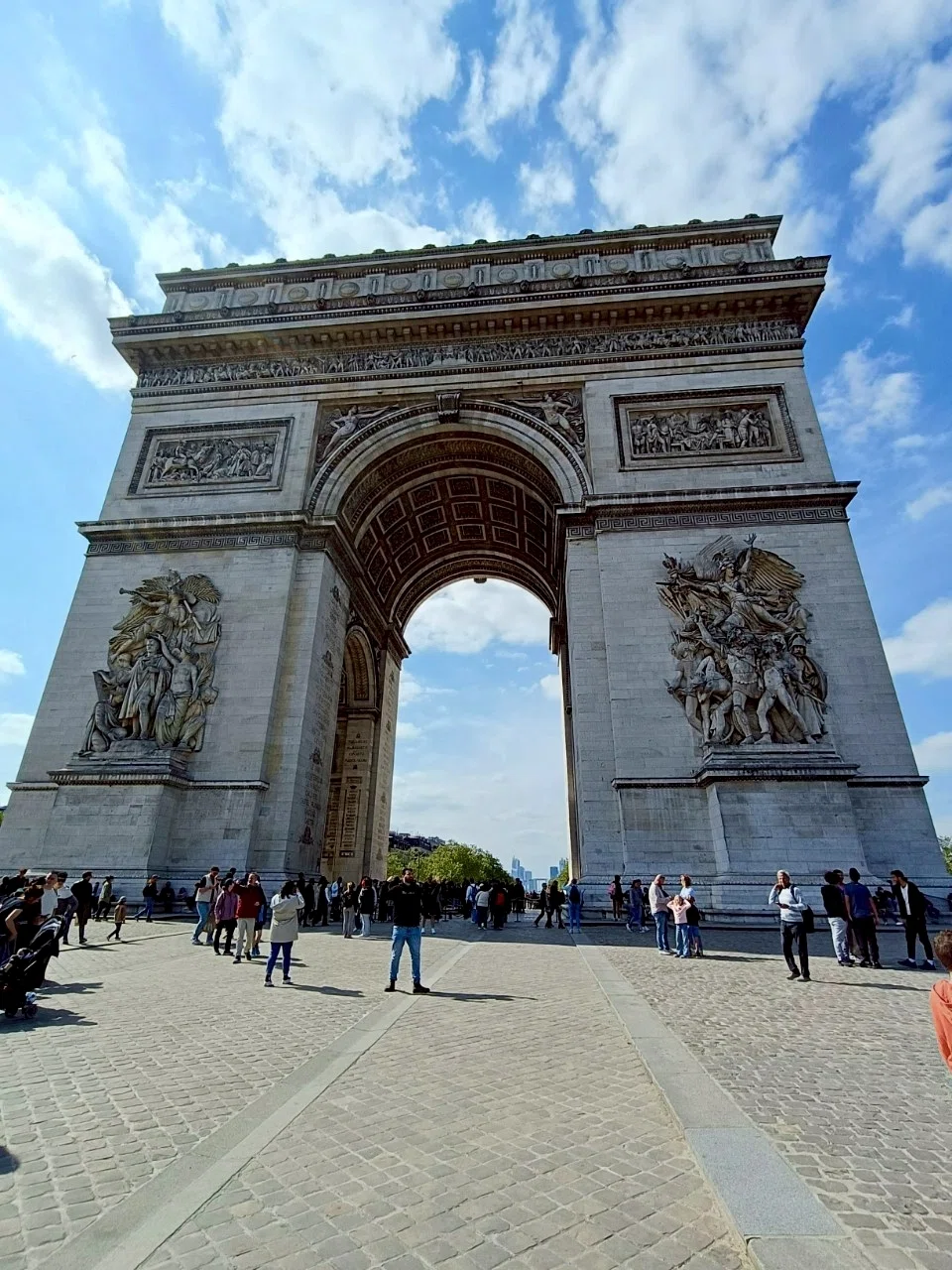 フランス旅行2日目🇫🇷（午後編:凱旋門＆エッフェル塔） ｜iruka