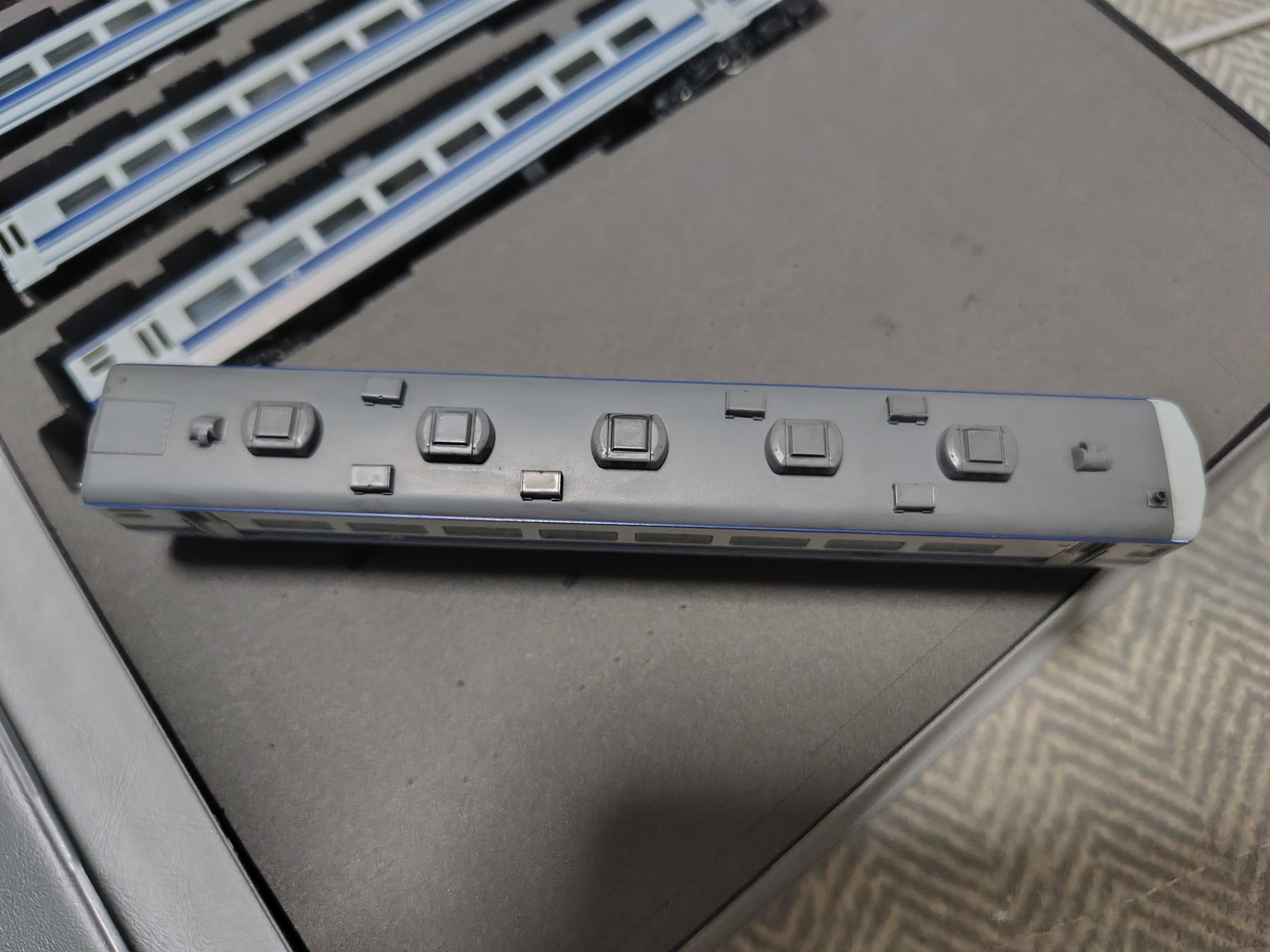 模型加工》TOMIX 98913 14系700番台(ユーロライナー色)を弄る｜さもこう