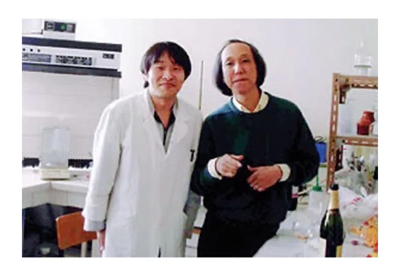 きいろの香り 富永敬俊著（ワインの香りとその背景解説書） 個性乏しきブドウに革命を。『甲州きいろ香』がつなぐ日本ワインの可能
