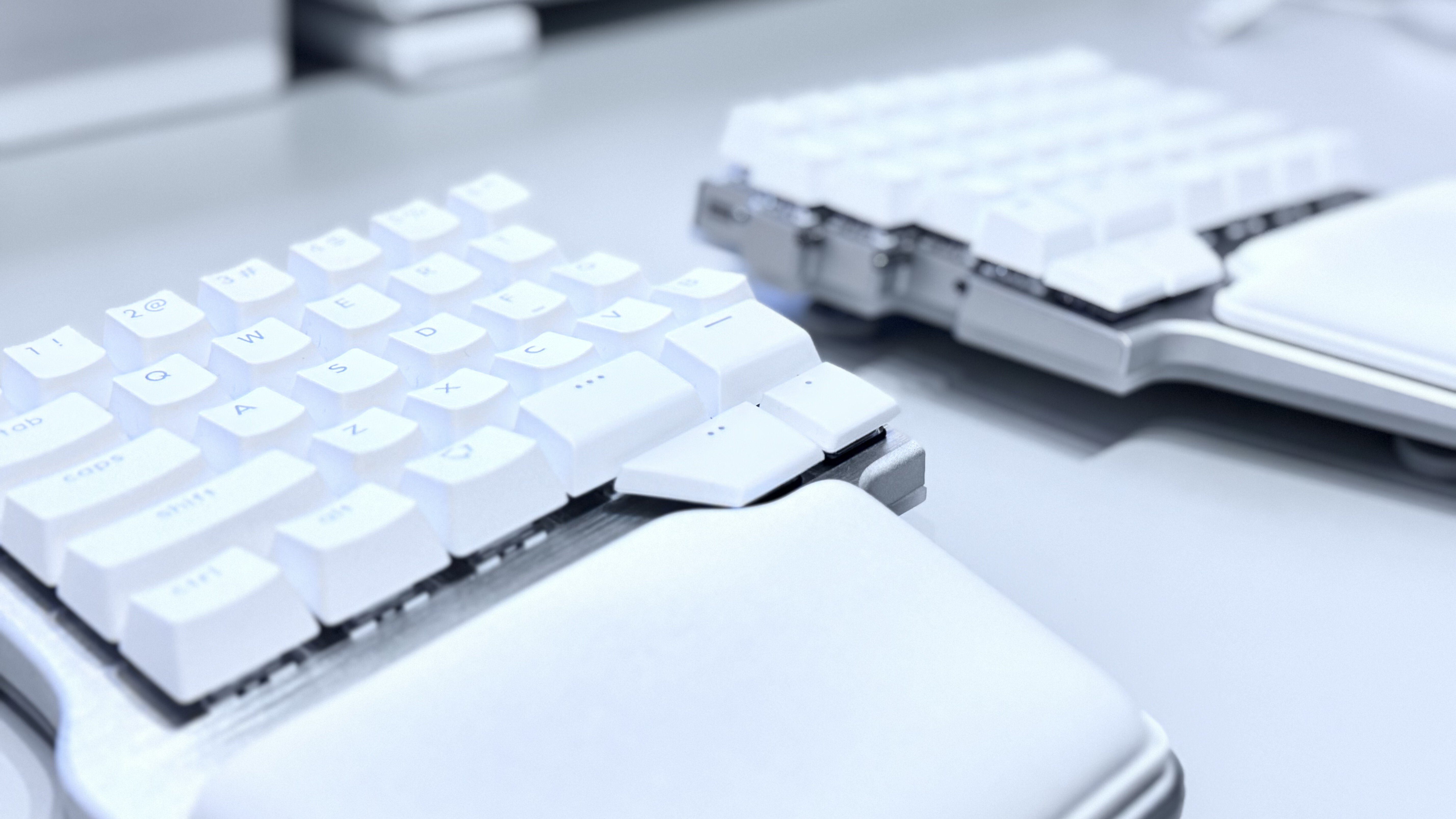 キーボード沼に浸かりたい】分割キーボードに魅せられた