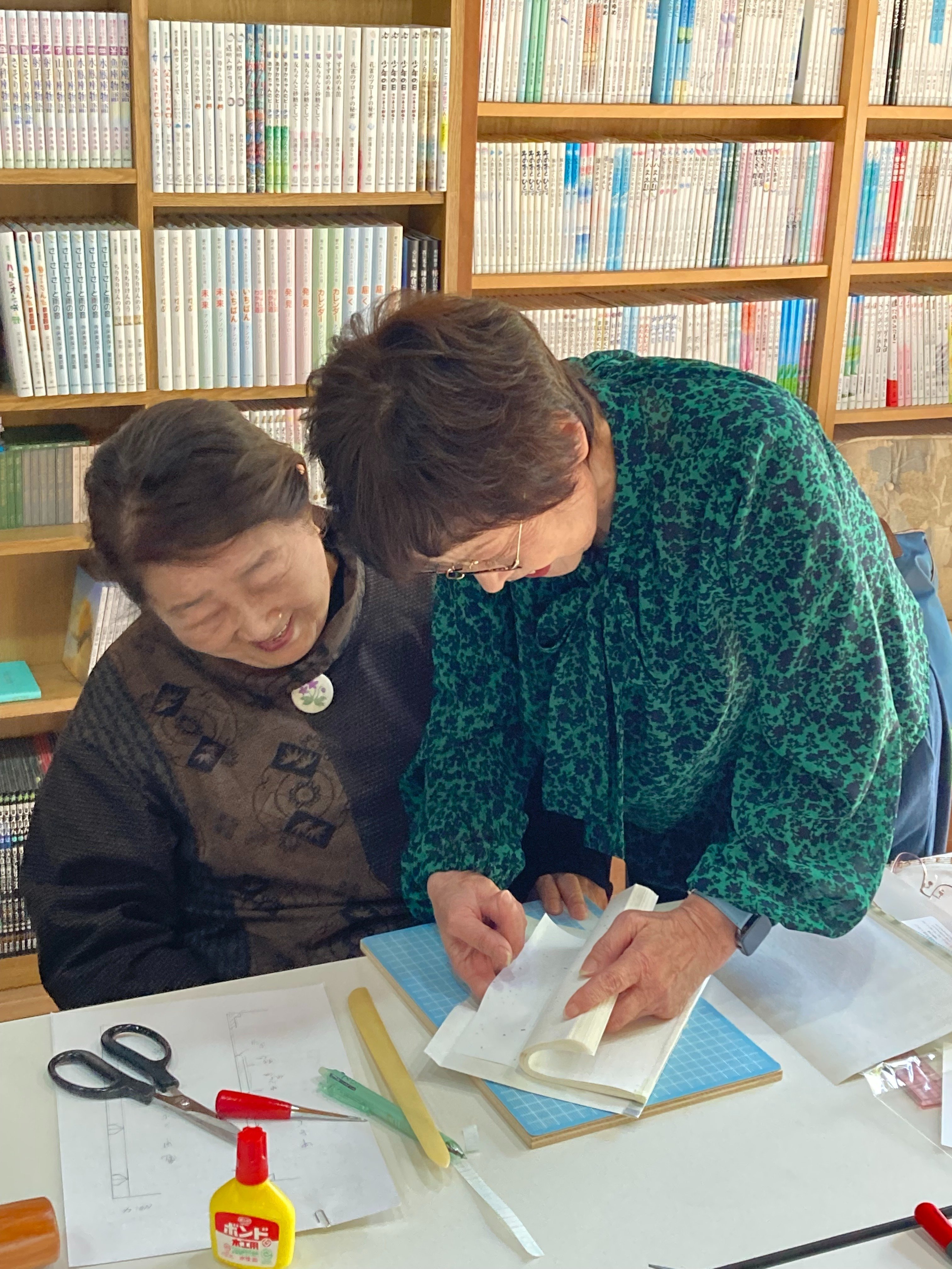 鎌倉のちいさな出版社｜銀の鈴社