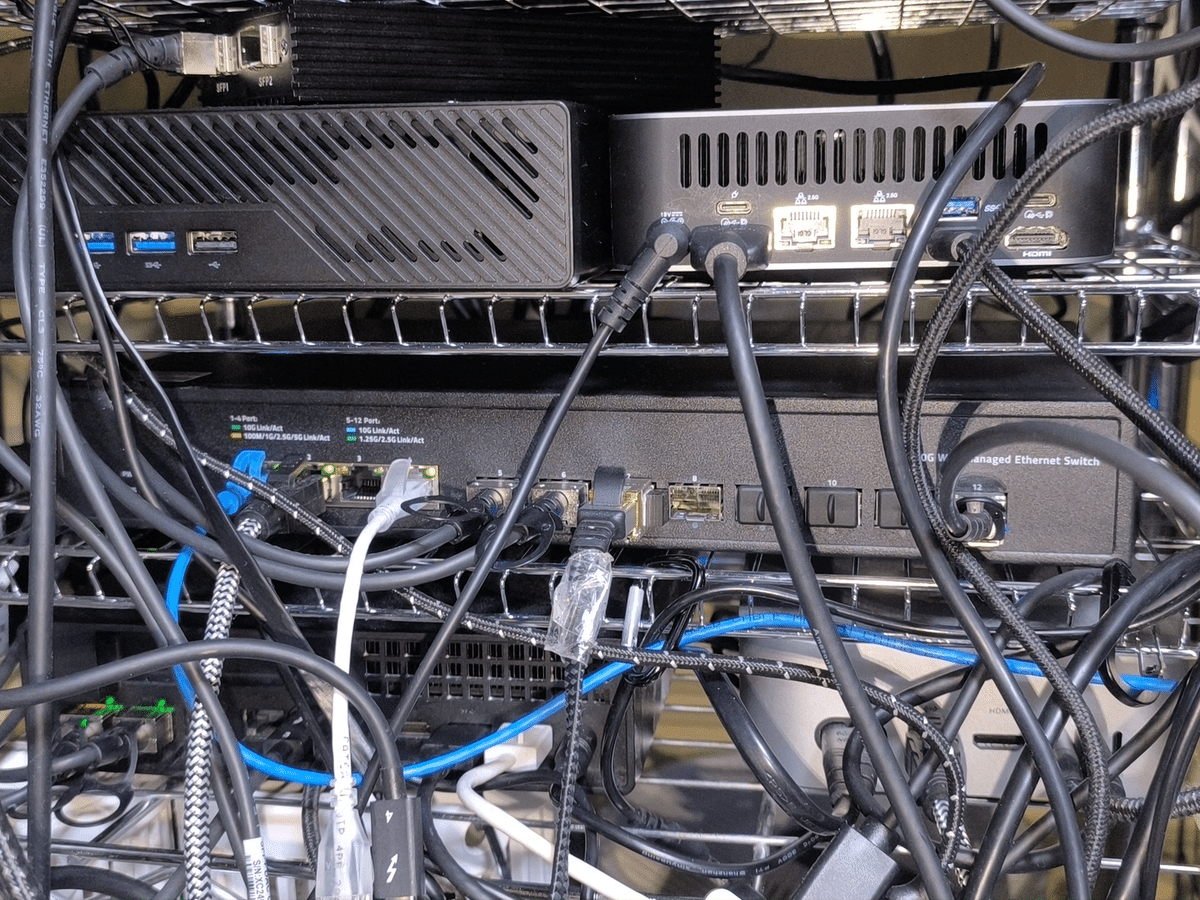 HORACO　10G/2.5G スイッチングハブ アリエクでオール10GbEの12ポートなスイッチングハブを買って