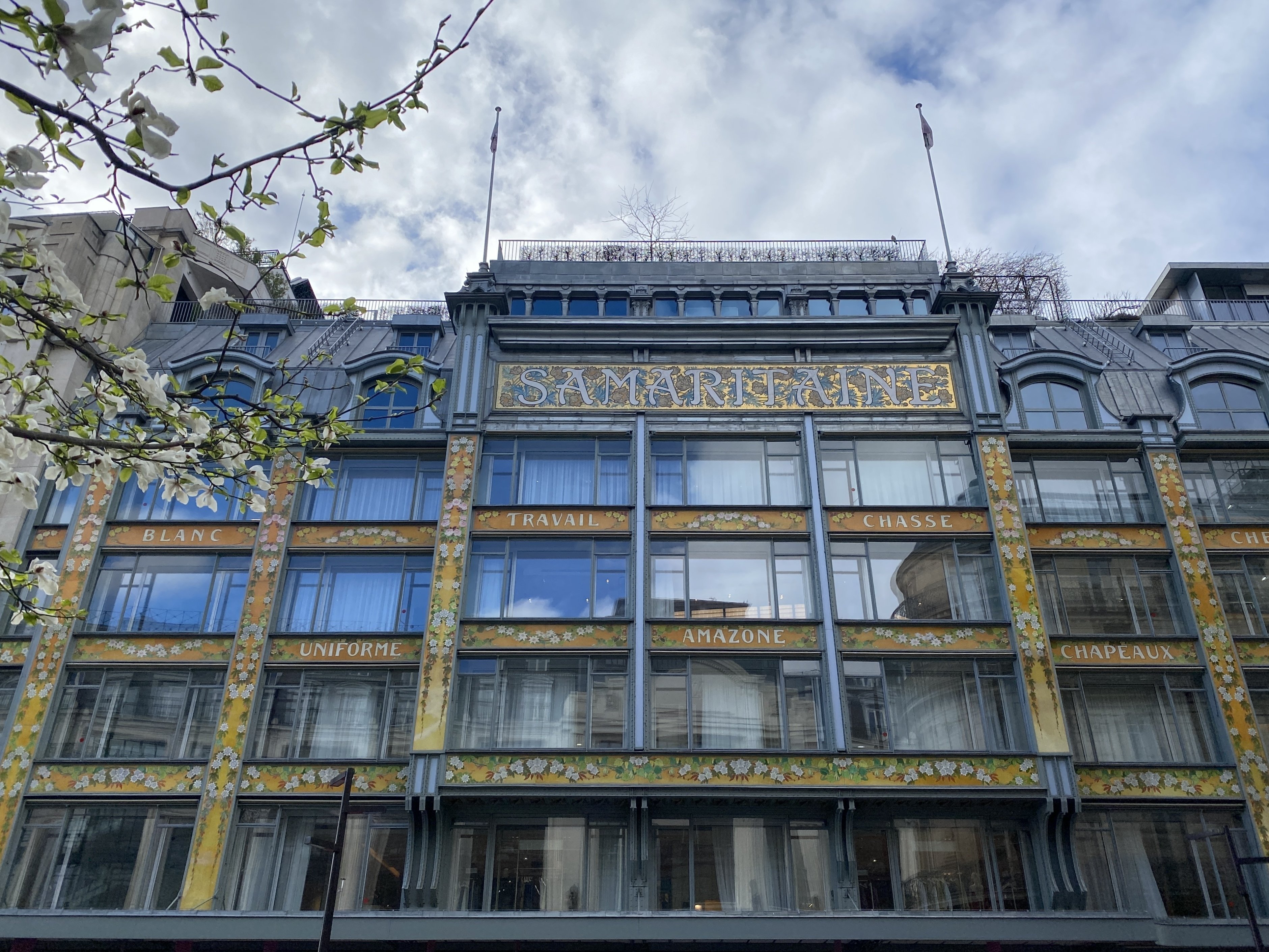 蠢く宝石に会いに。 Lavirotte Building / パリ 12｜Lulu's Cabinet