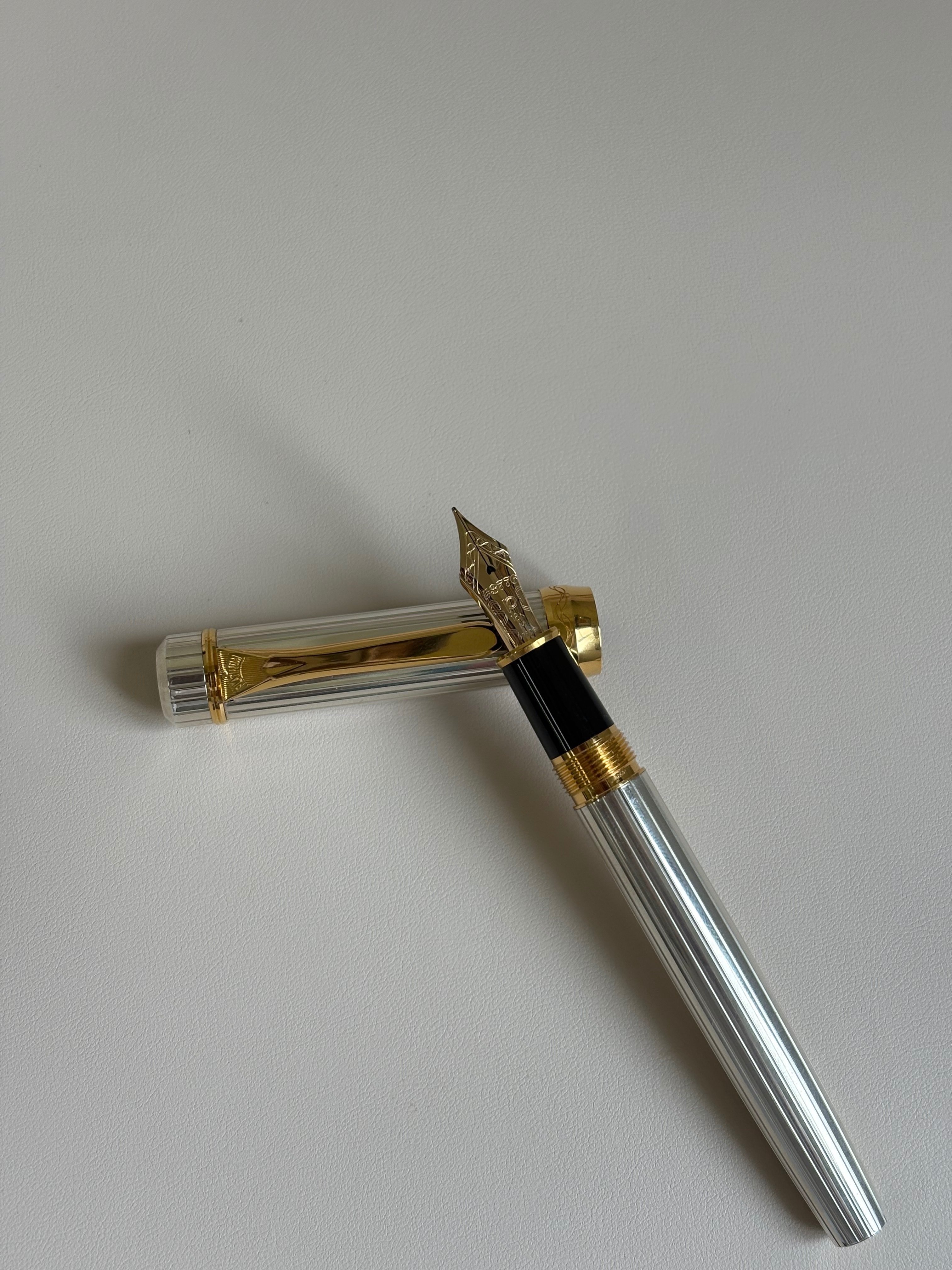 新品プラチナ万年筆銀無垢18K M中字