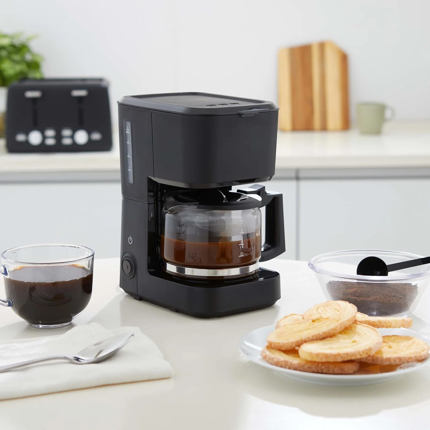 Amazonベーシック コーヒーメーカー 5杯分 ブラック｜GetGadgetGot