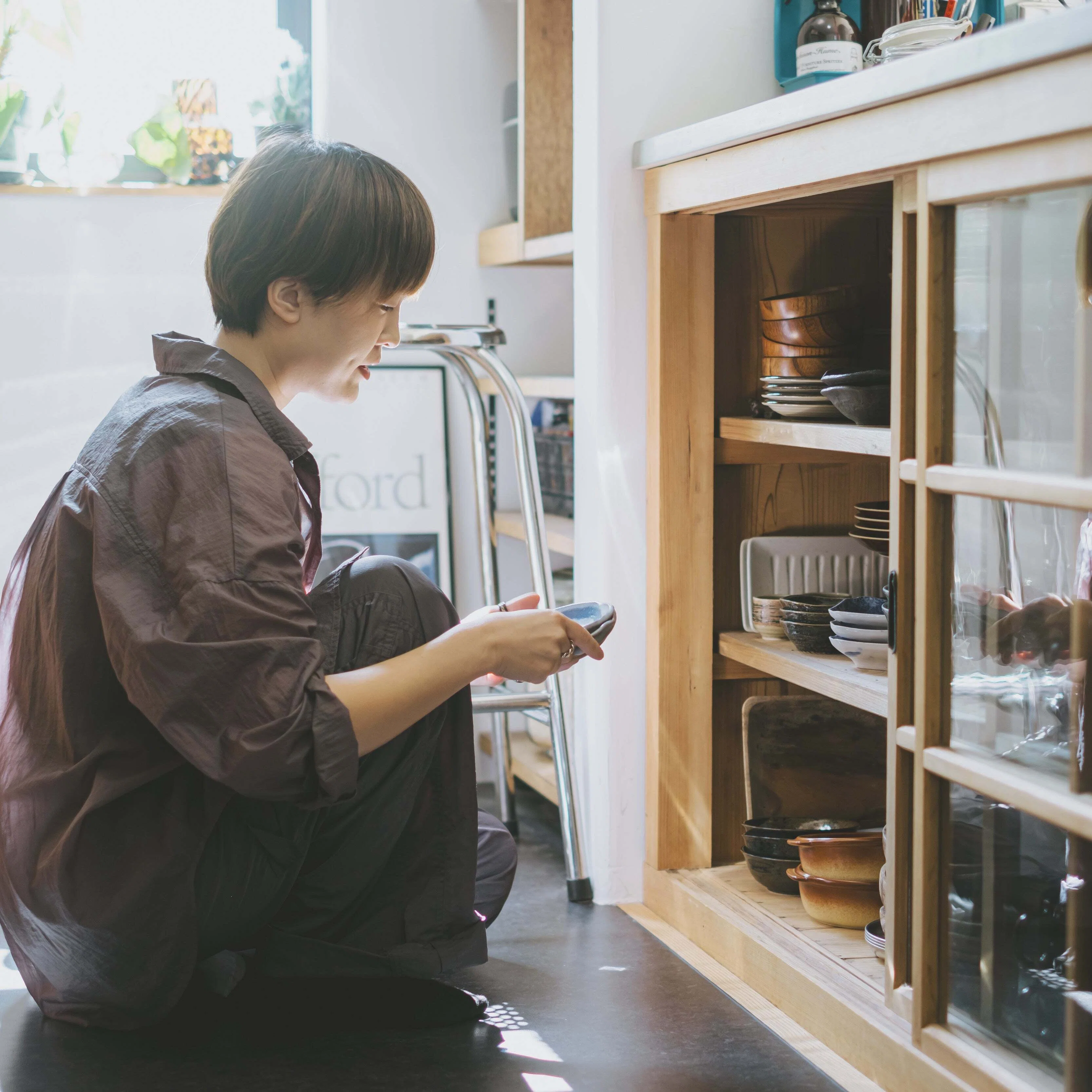 器もおもちゃも十分に収納できる水屋箪笥｜住まいと暮らし図鑑 byつぼとる