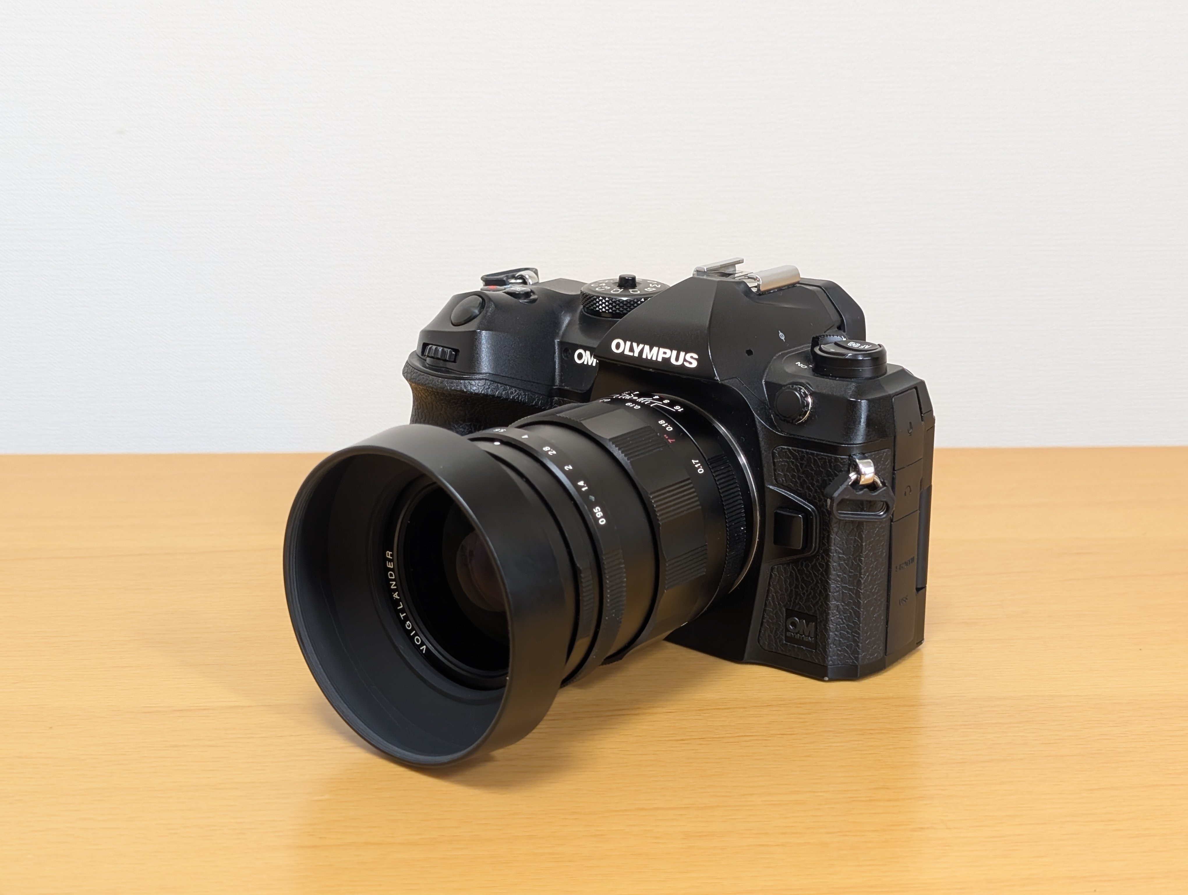 nokton25mm F0.95 マイクロフォーサーズ NOKTON 25mm F0.95 Type II - 株式会社コシナ
