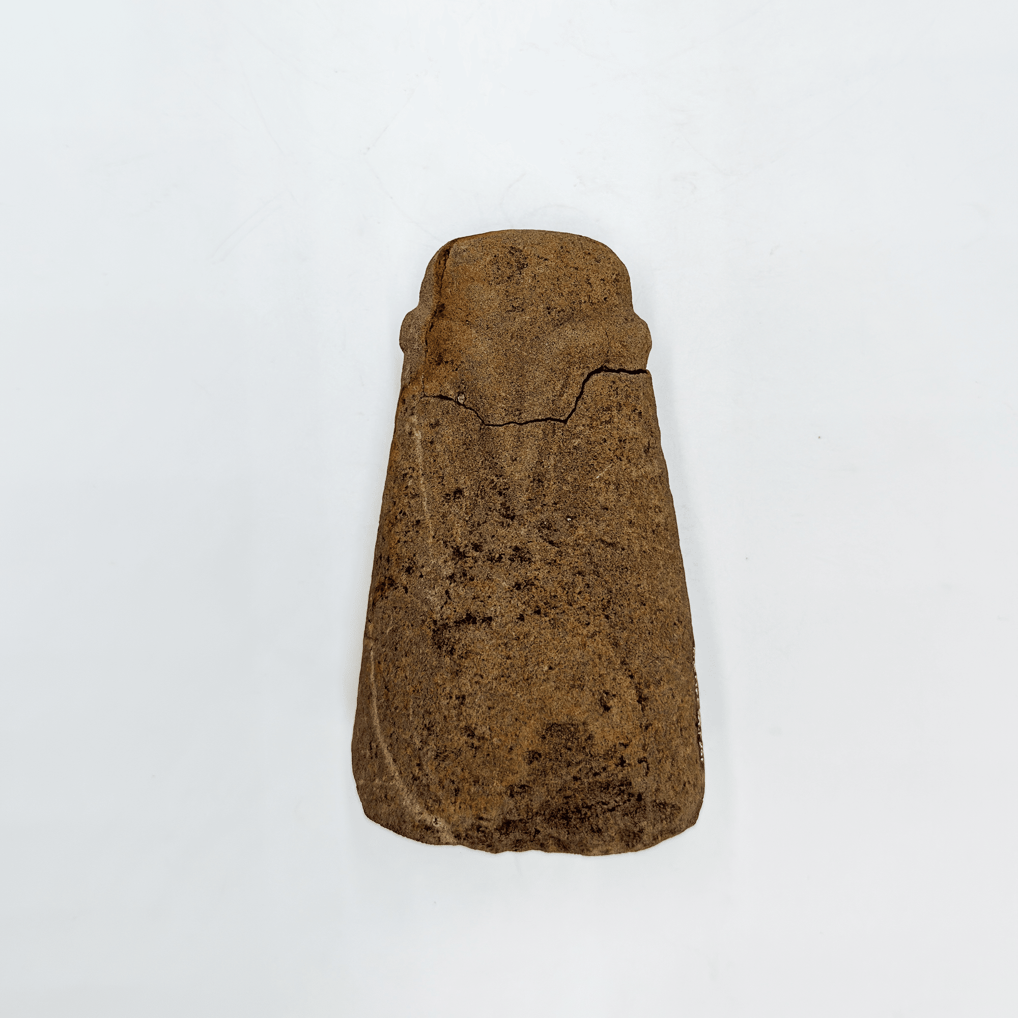 o(^▽^)o遥か昔、6000年(縄文時代)物の石筍(鍾乳石)の芸術品 1）石船戸遺跡（新潟県阿賀野市） 縄文時代の貴重な品 アスファルト