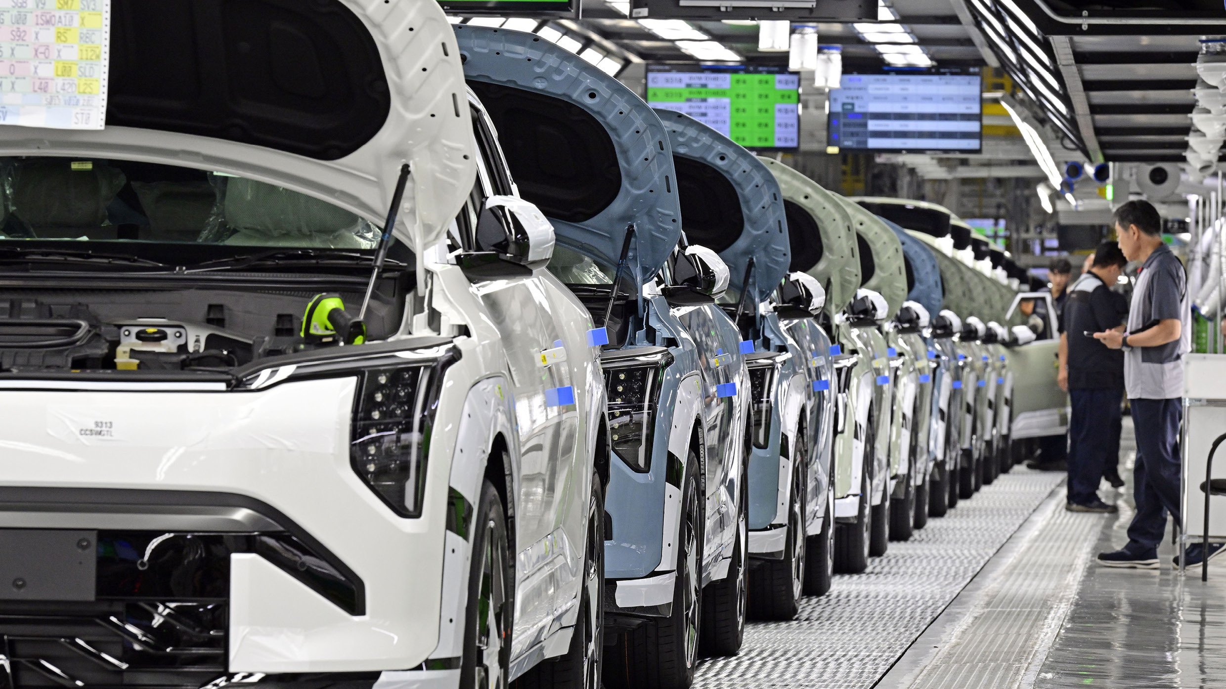 美品　電動自動車　動作確認済 完璧な車両品質を実現するための製造新技術、無人自律検査