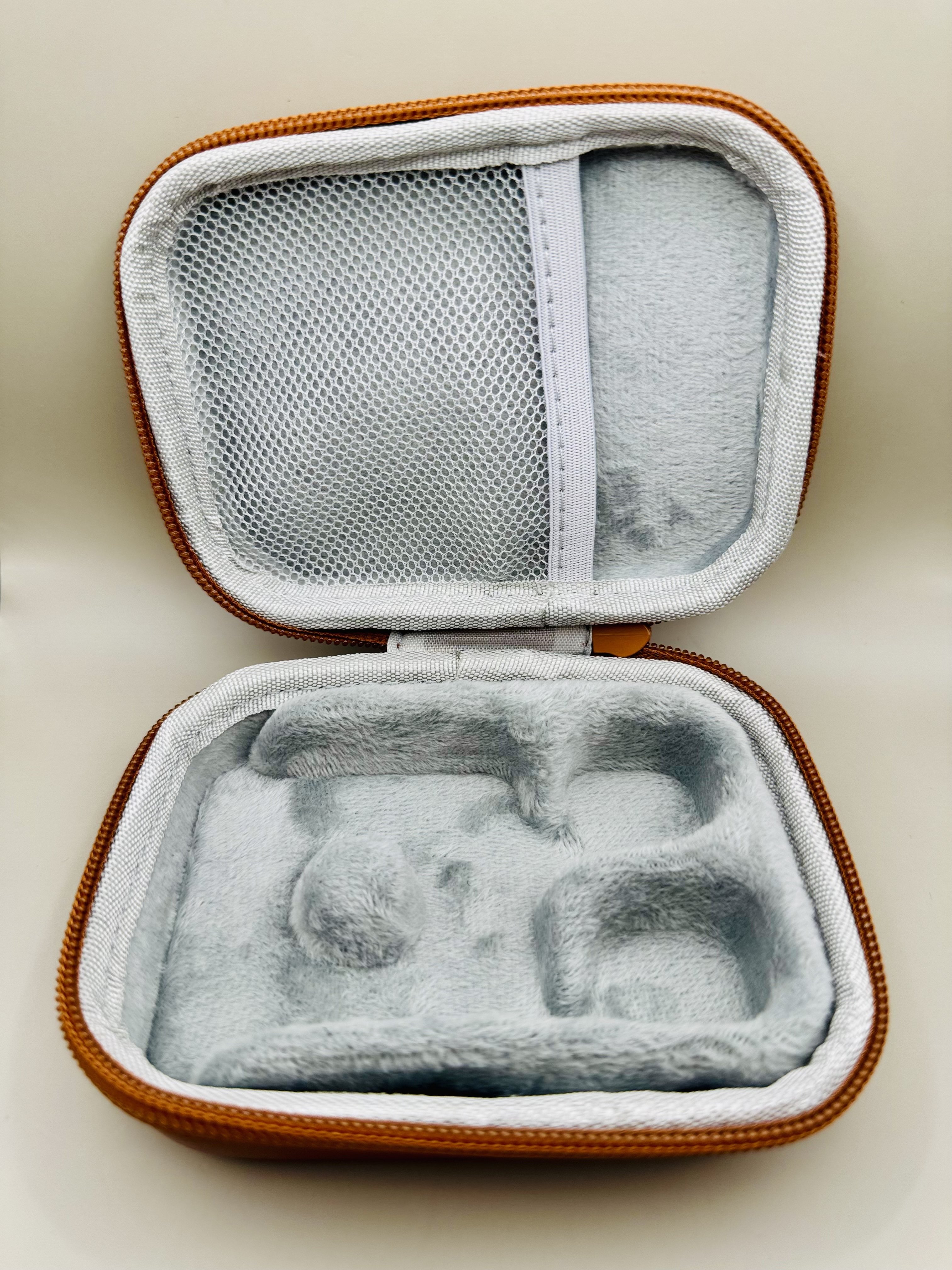 ZiiGaat Lunaのレビュー｜ラルフ・ヒンクリー